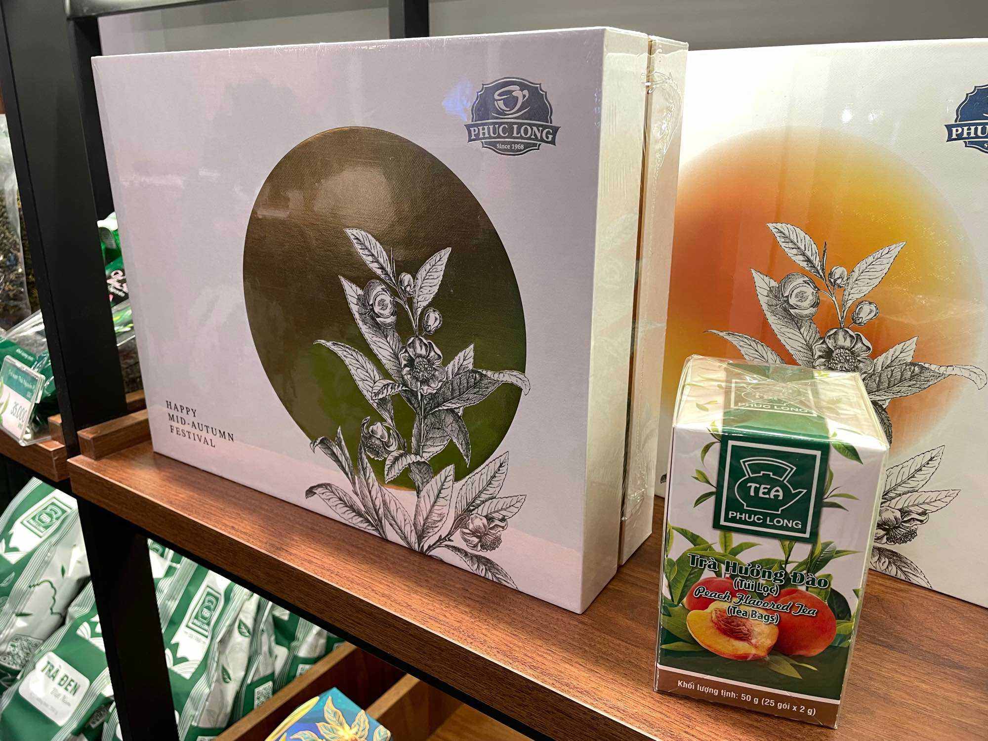 Combo 1 hộp bánh trung thu + 1 trà cao cấp