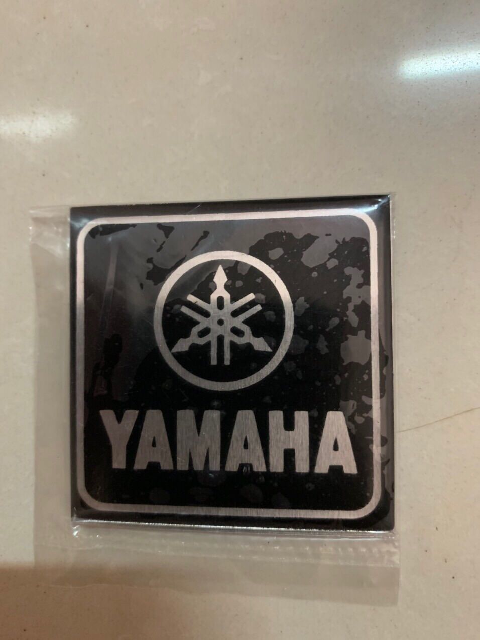 Tem dán thùng loa YAMAHA, giá 2 cái