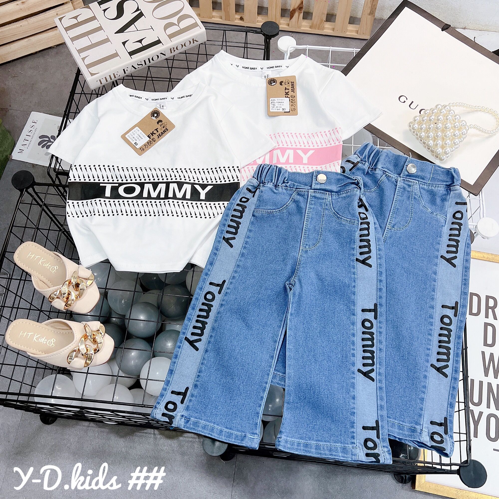 Set jean ống suôn áo Pull QC sz 15-27kg cho bé gái