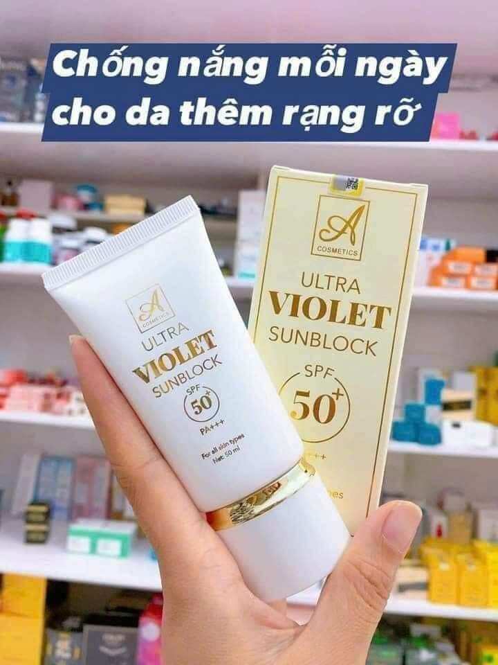 👉Kem 𝗖𝗵𝗼̂́𝗻𝗴 𝗻𝗮̆́𝗻𝗴 A Violet cosmetic chính hãng mẫu mới 2023

-Hàng chuẩn 100%
-Bao kiểm tra hàng trước khi thanh toán. 

♥Công dụng:
 Kem chống nắng giúp bảo vệ làn da khỏi bị cháy nắng và tránh các vấn đề về sắc tố da khi
