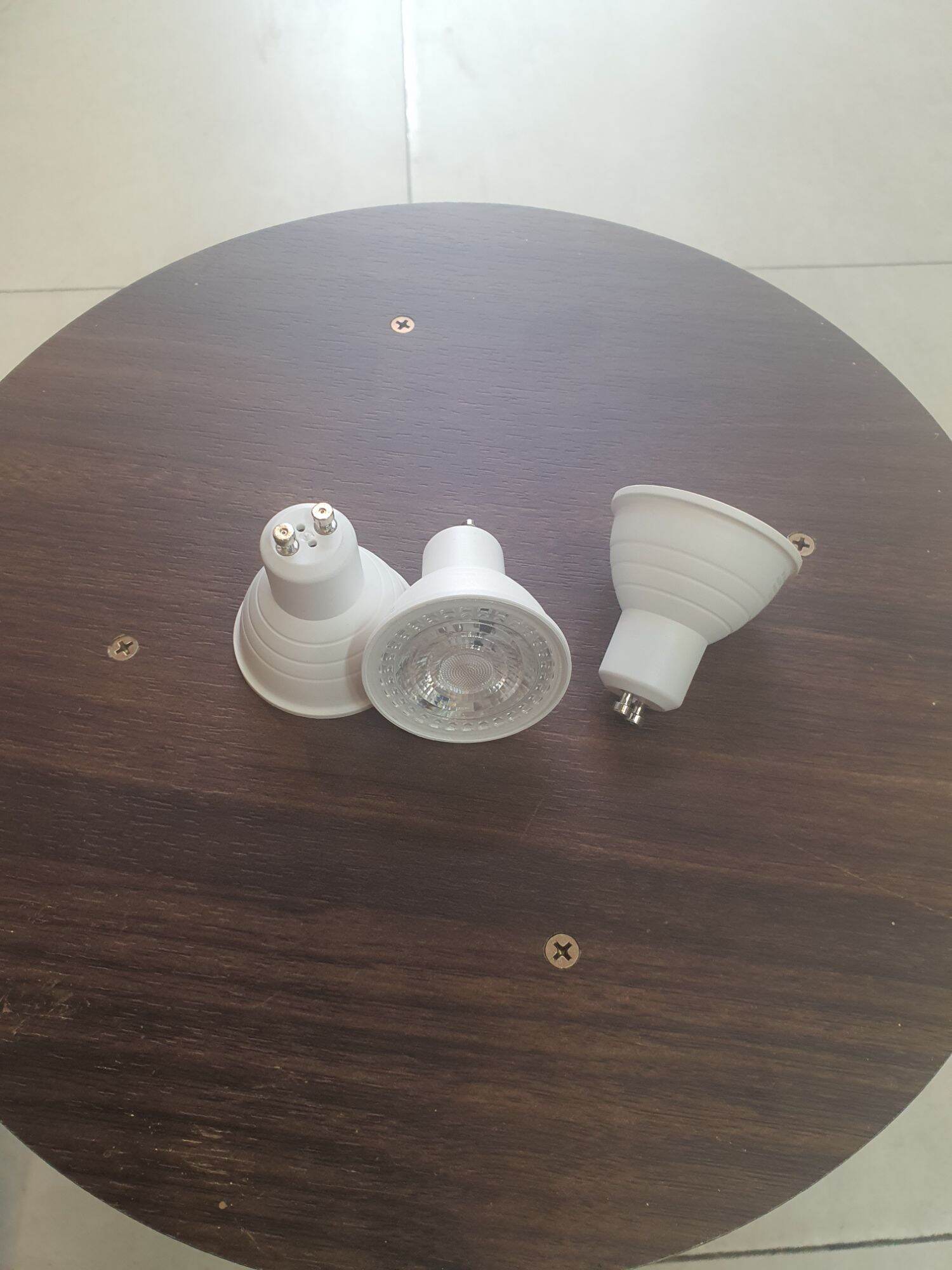 Bóng gu10-6w led