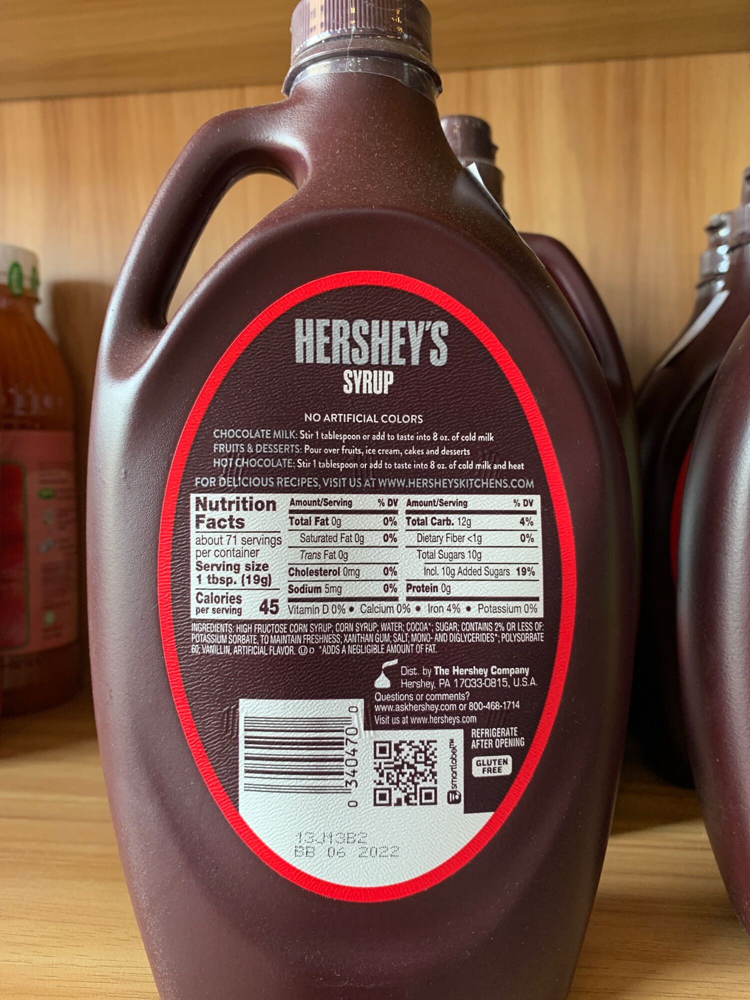 SỐT SOCOLA HERSHEY'S SYRUP CHAI 1.36KG