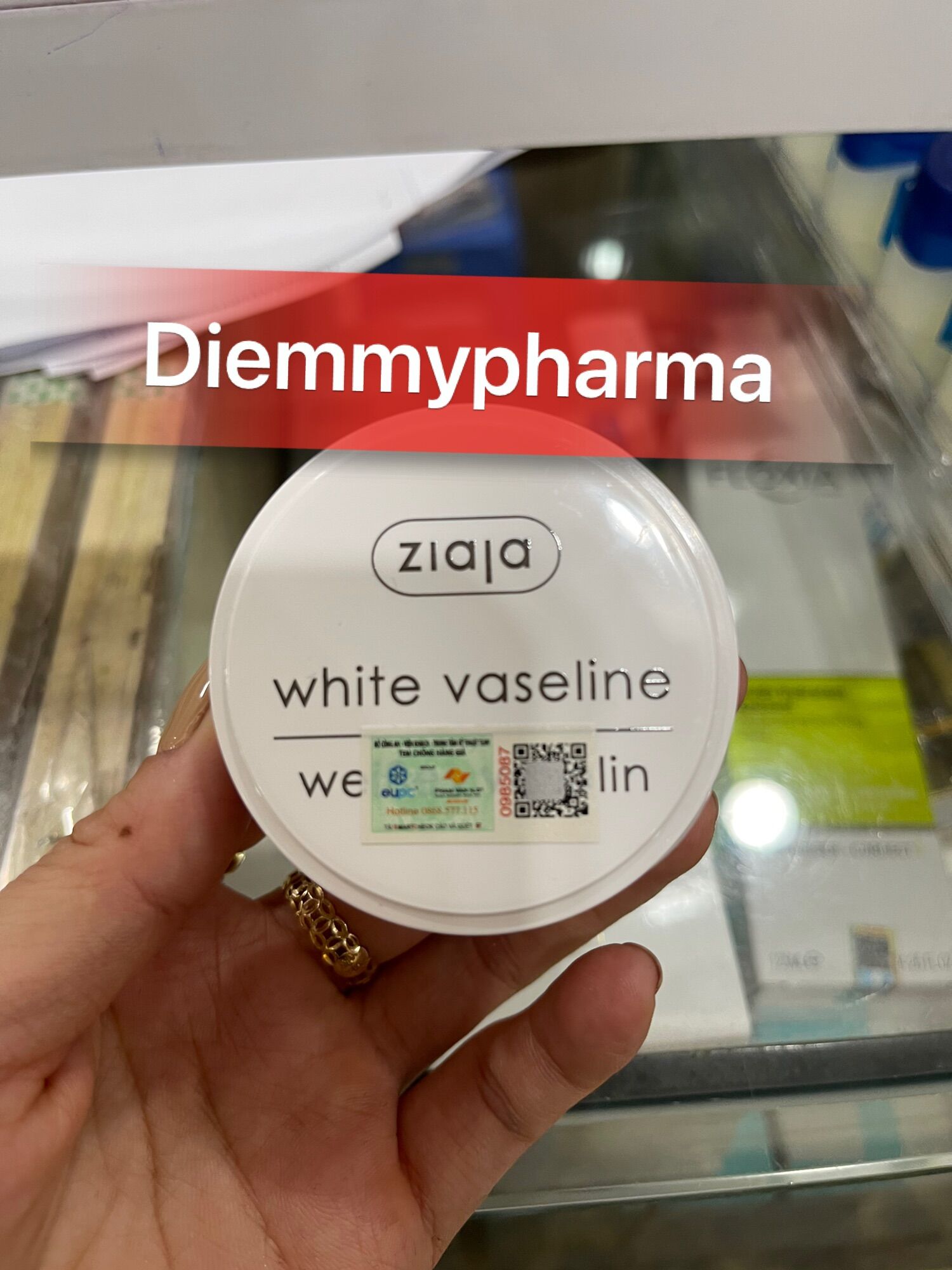 Sáp Vaseline bảo vệ giữ ẩm Ziaja White Vaseline