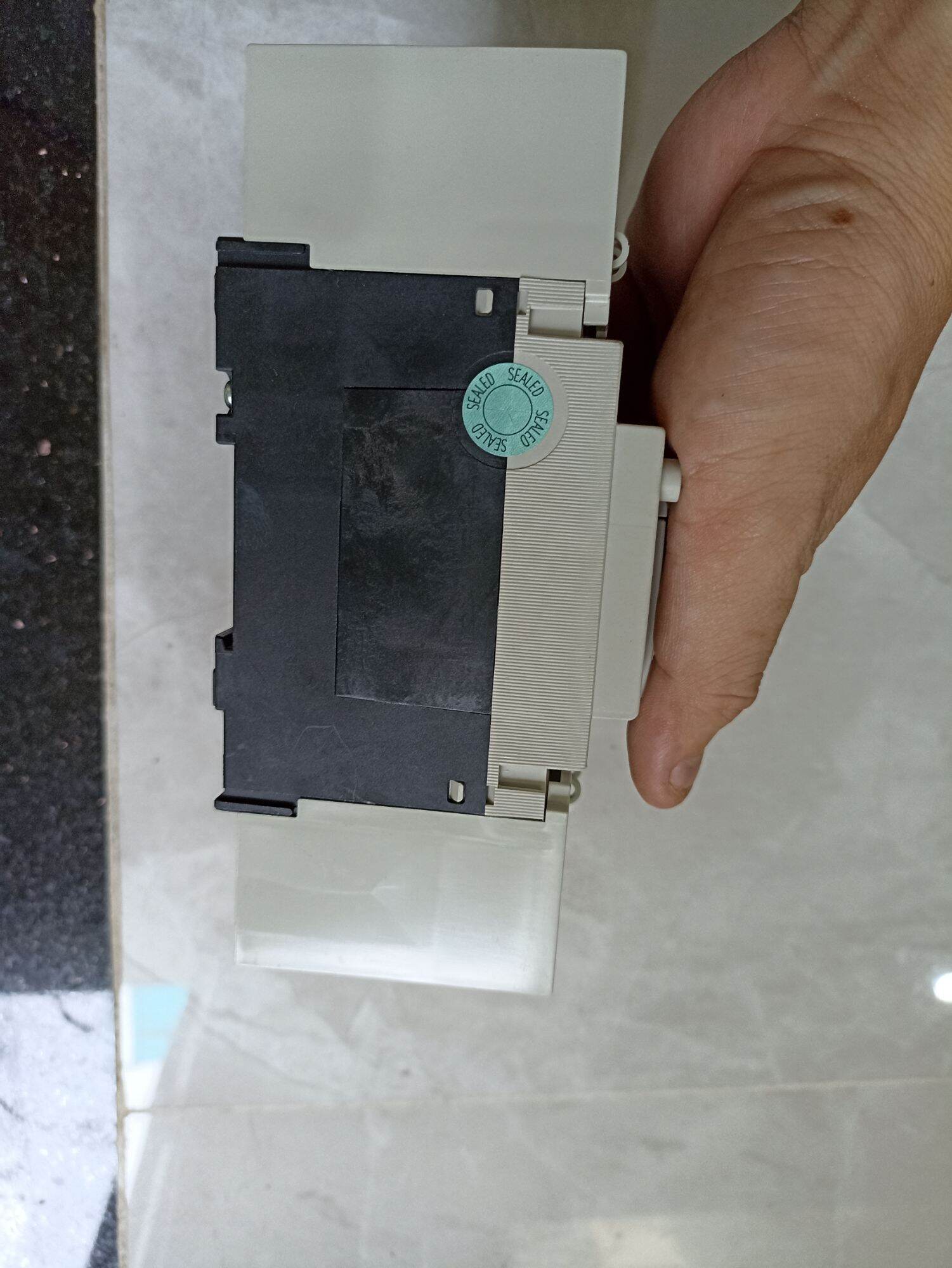 CB CHỐNG GIẬT 3 PHA MITSUBISHI 30A,40A
