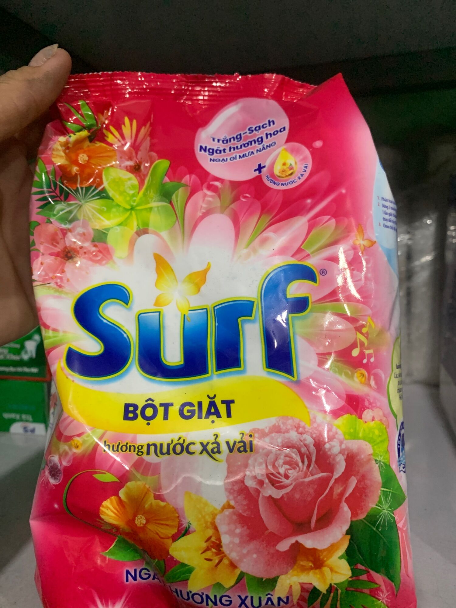 Bột giặt Surf hương nước hoa 800G