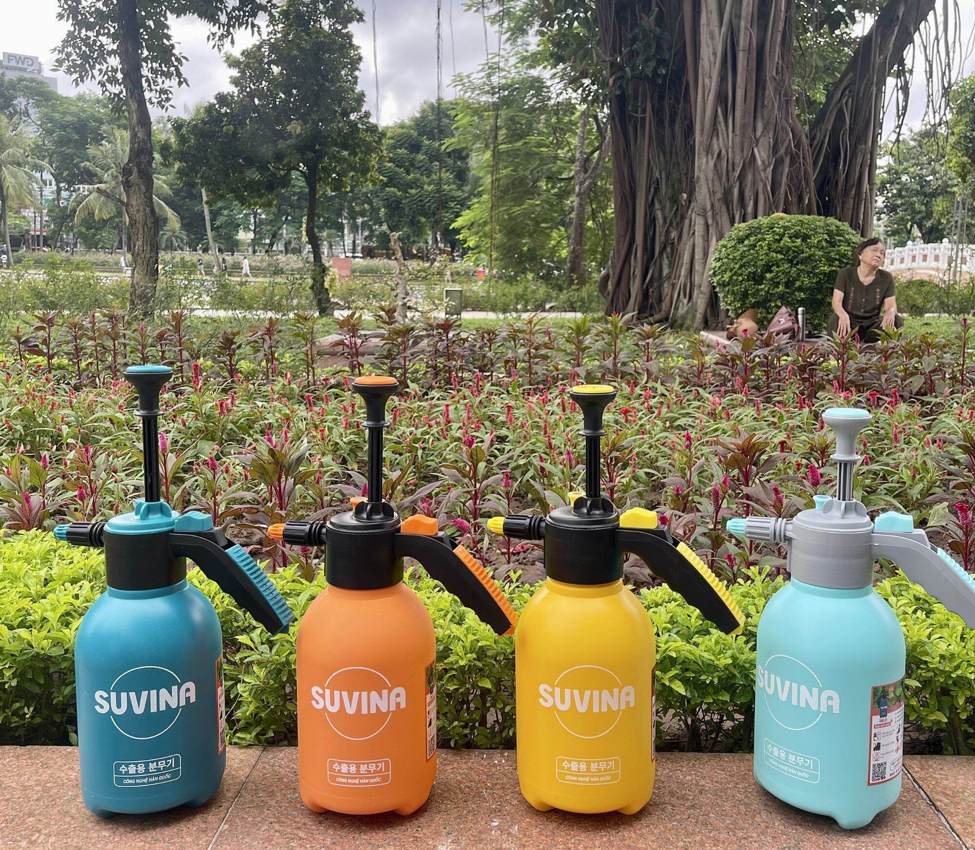Bình xịt tưới cây Suvina 1.8L
