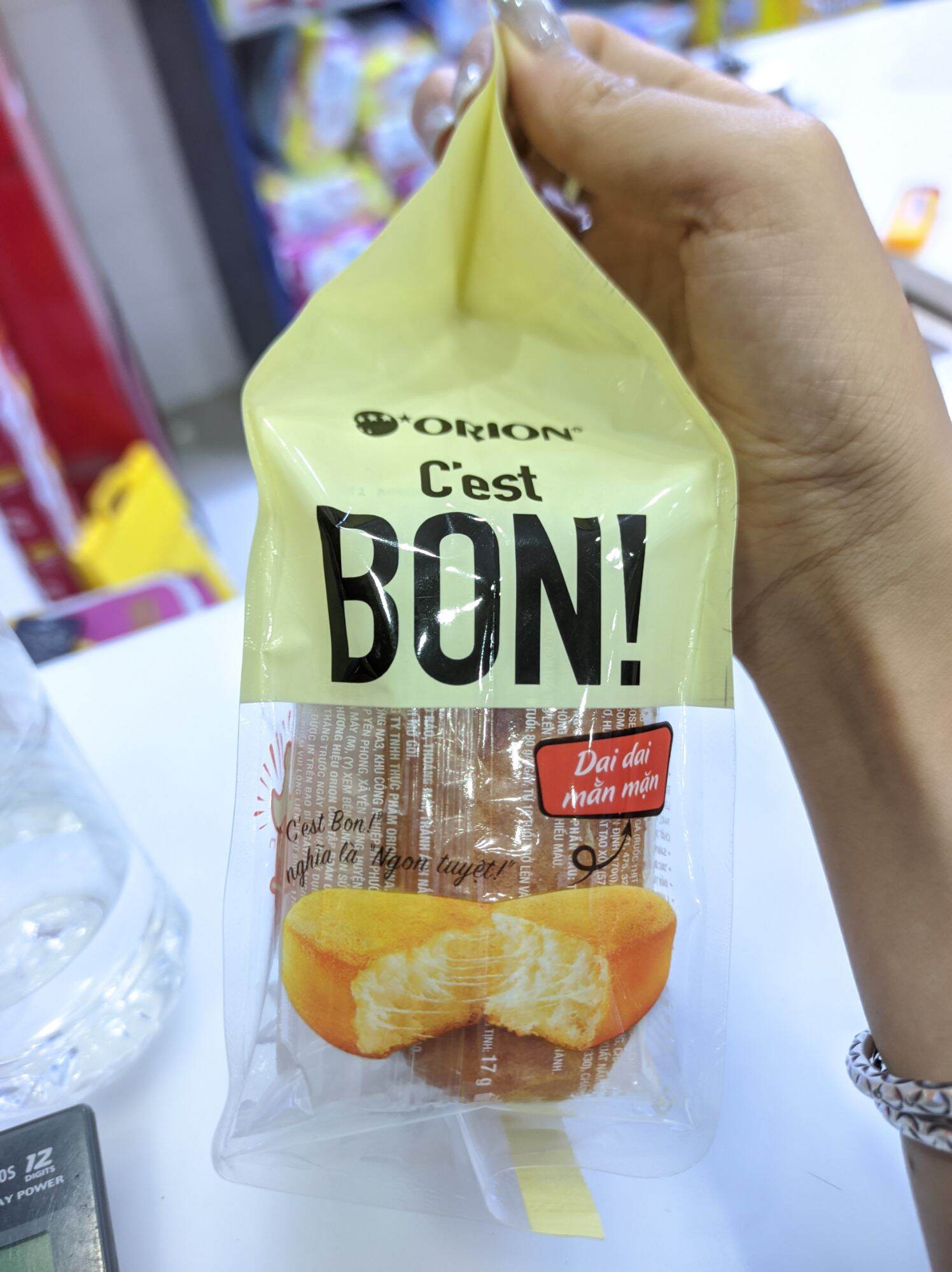 [HCM]Bánh Orion Cest BON sợi thịt gà