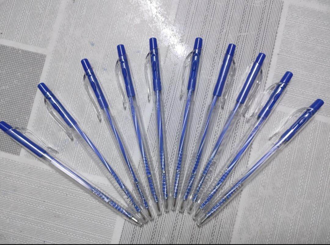 Combo 10 cây bút bi (10 xanh hết đỏ)