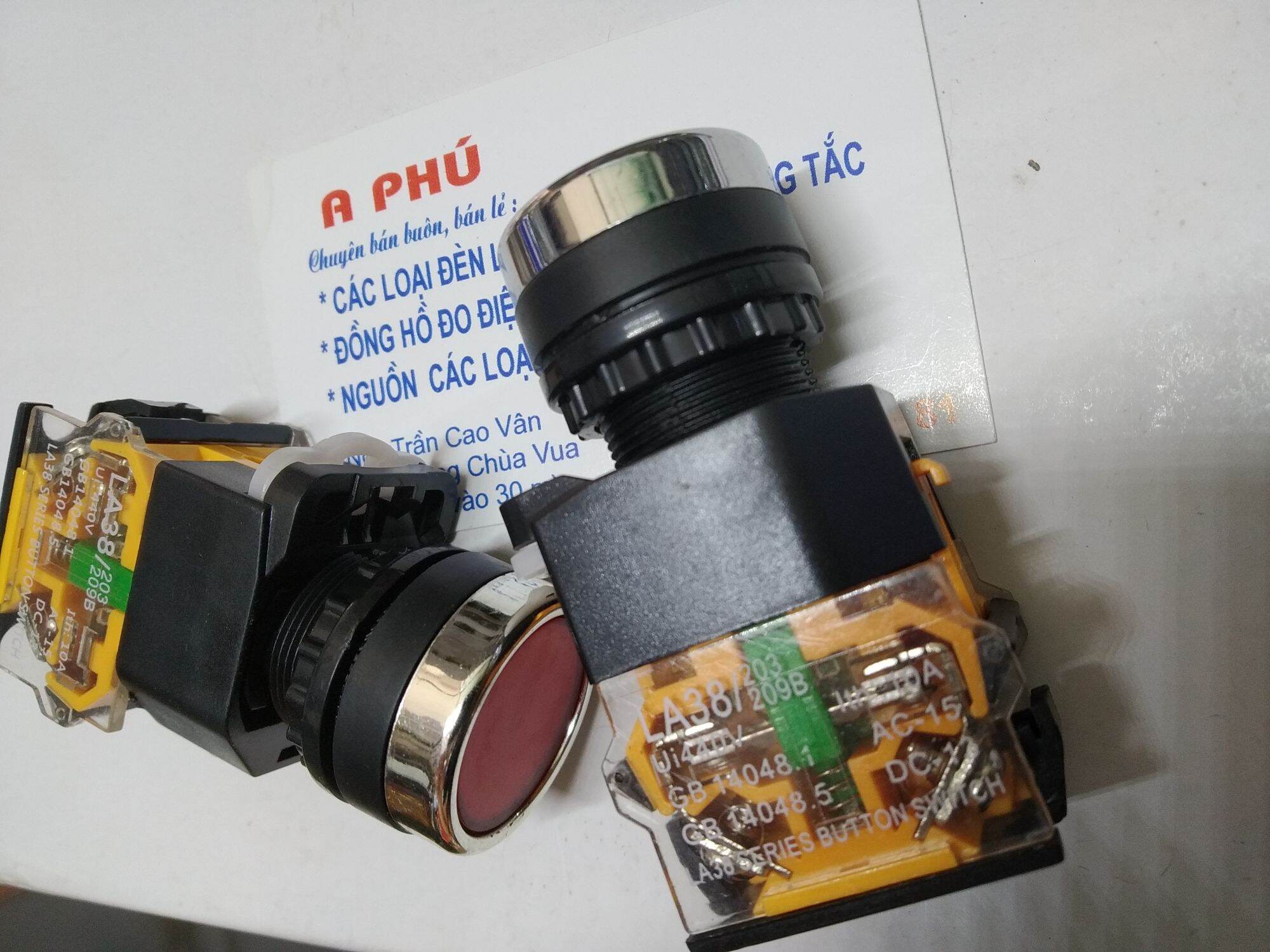 Công tắc và nút nhấn nhả phi 22mm LA38/203