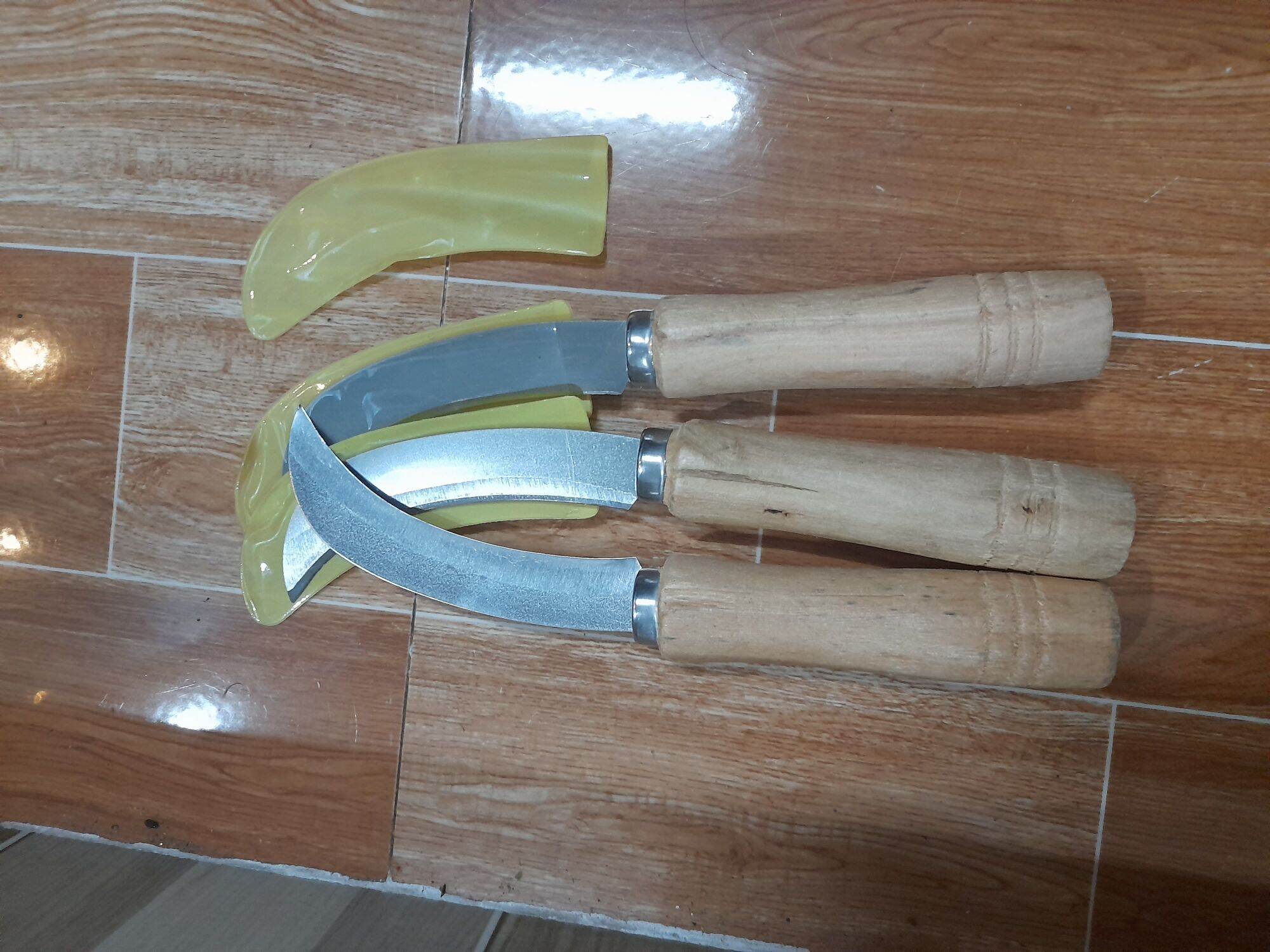 dao cắt chuối cán cây