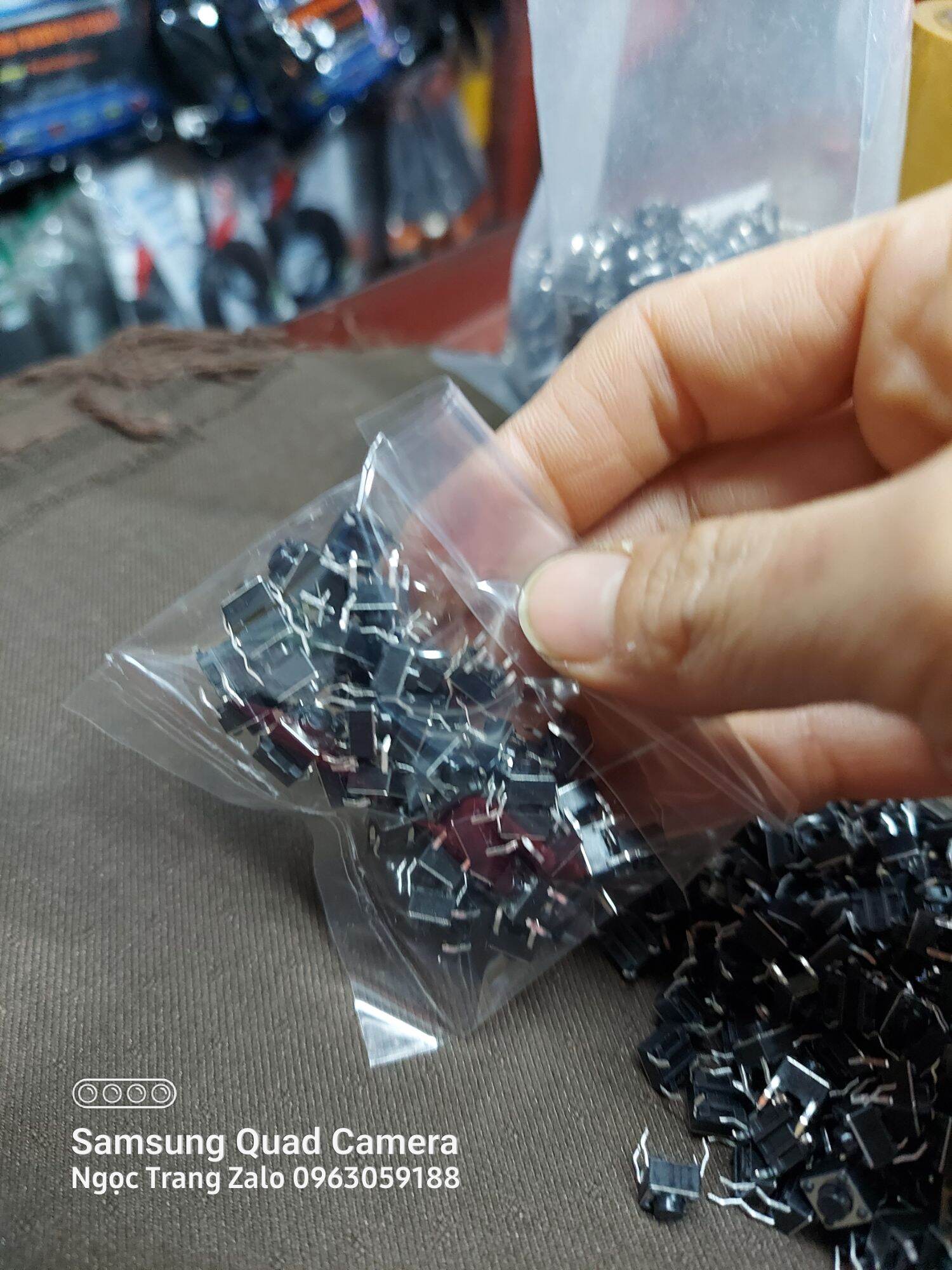 Chip 4 Chân Ngắn Thông Dụng 1 Goi 50 Cái (A6×5)