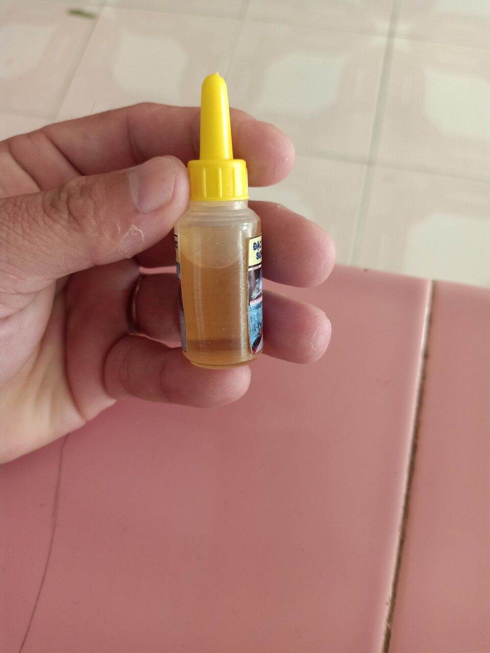 T.RỊ GÀ KHÒ KHÈ, SỔ MŨI, SƯNG MẮT, PHÙ ĐẦU