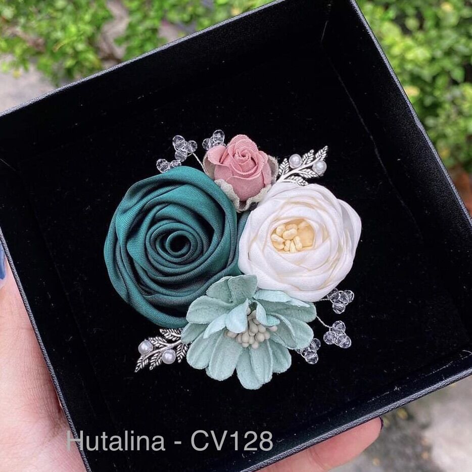 Hoa Cài Áo Handmade CV128 - HUTALINA