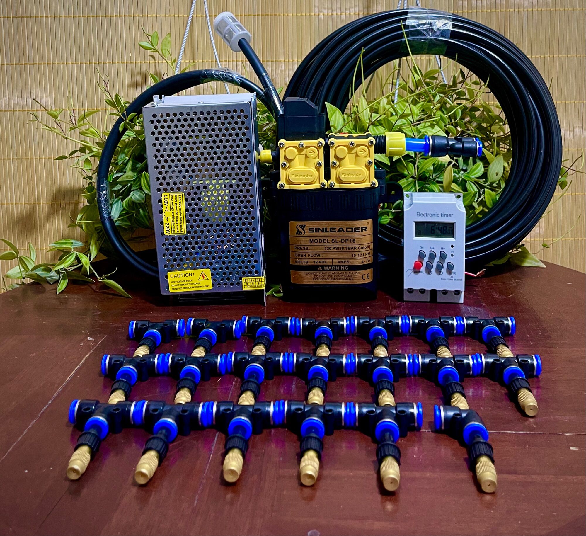 Bộ tưới tự động 20 béc phun sương tưới lan kèm bơm kép và timer hẹn giờ