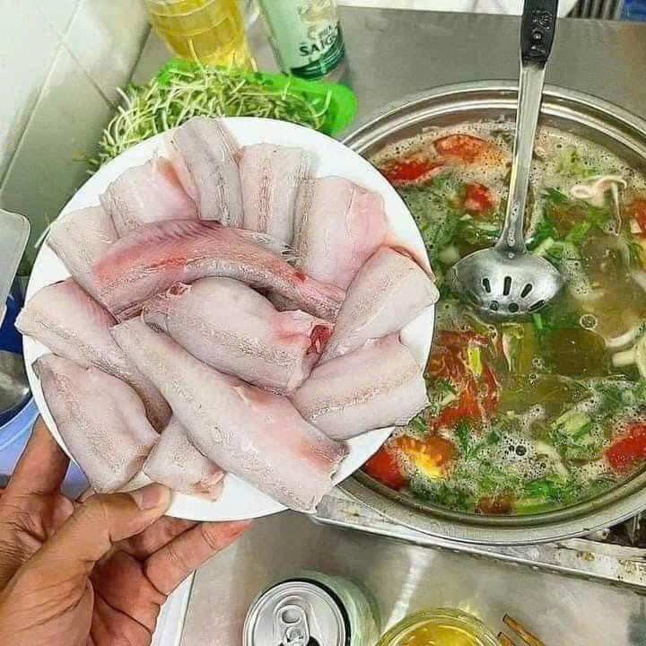 1kg of Large Sun-Dried Croaker Fish (Fast Delivery Within 2 Hours in Ho Chi Minh City)