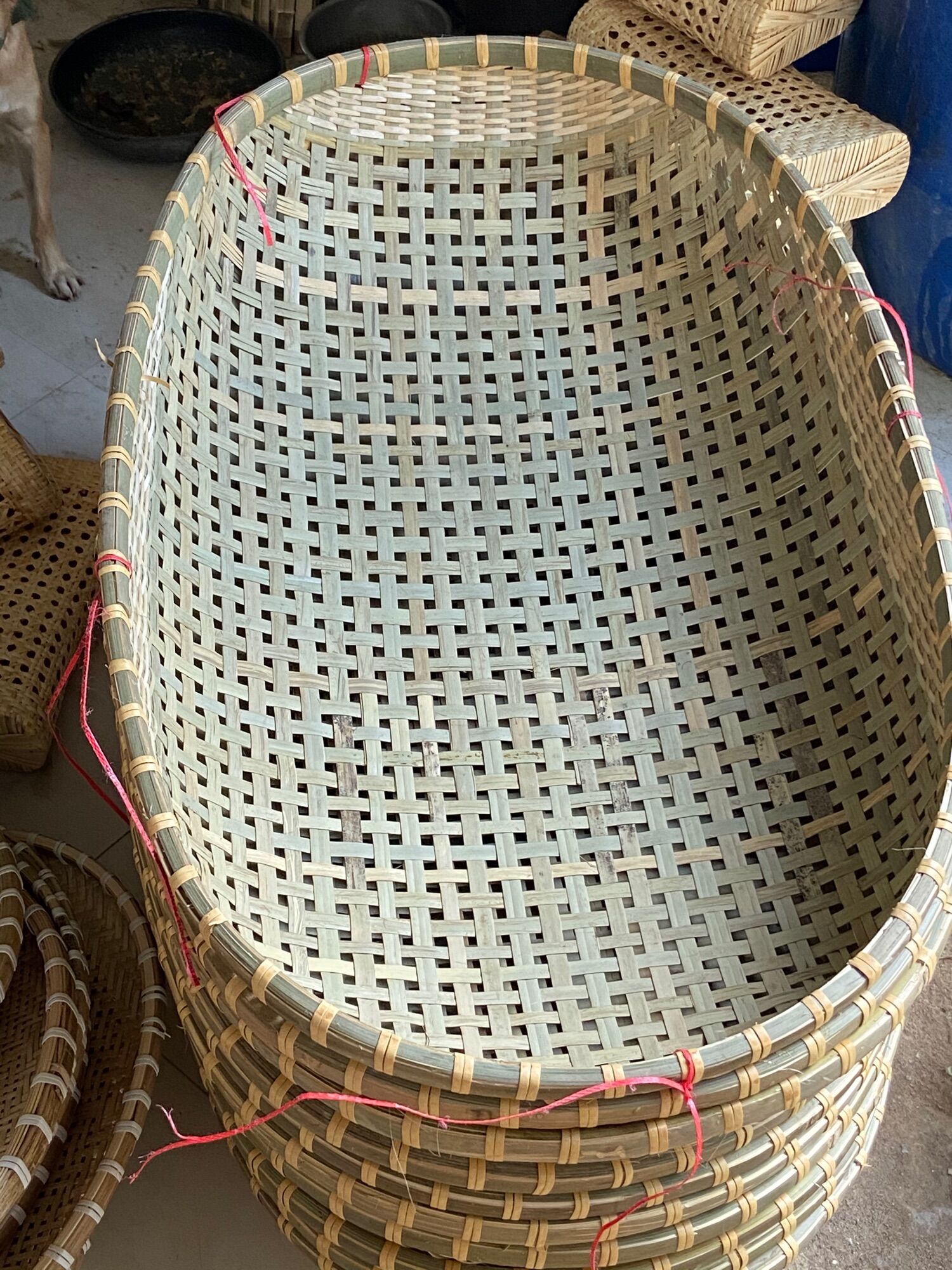 Nôi tre , nôi dành cho em bé chống cong lưng
