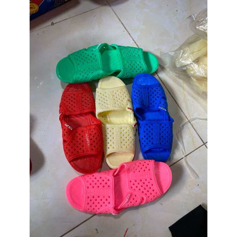 Dép tổ ông nhiều màu cho bé