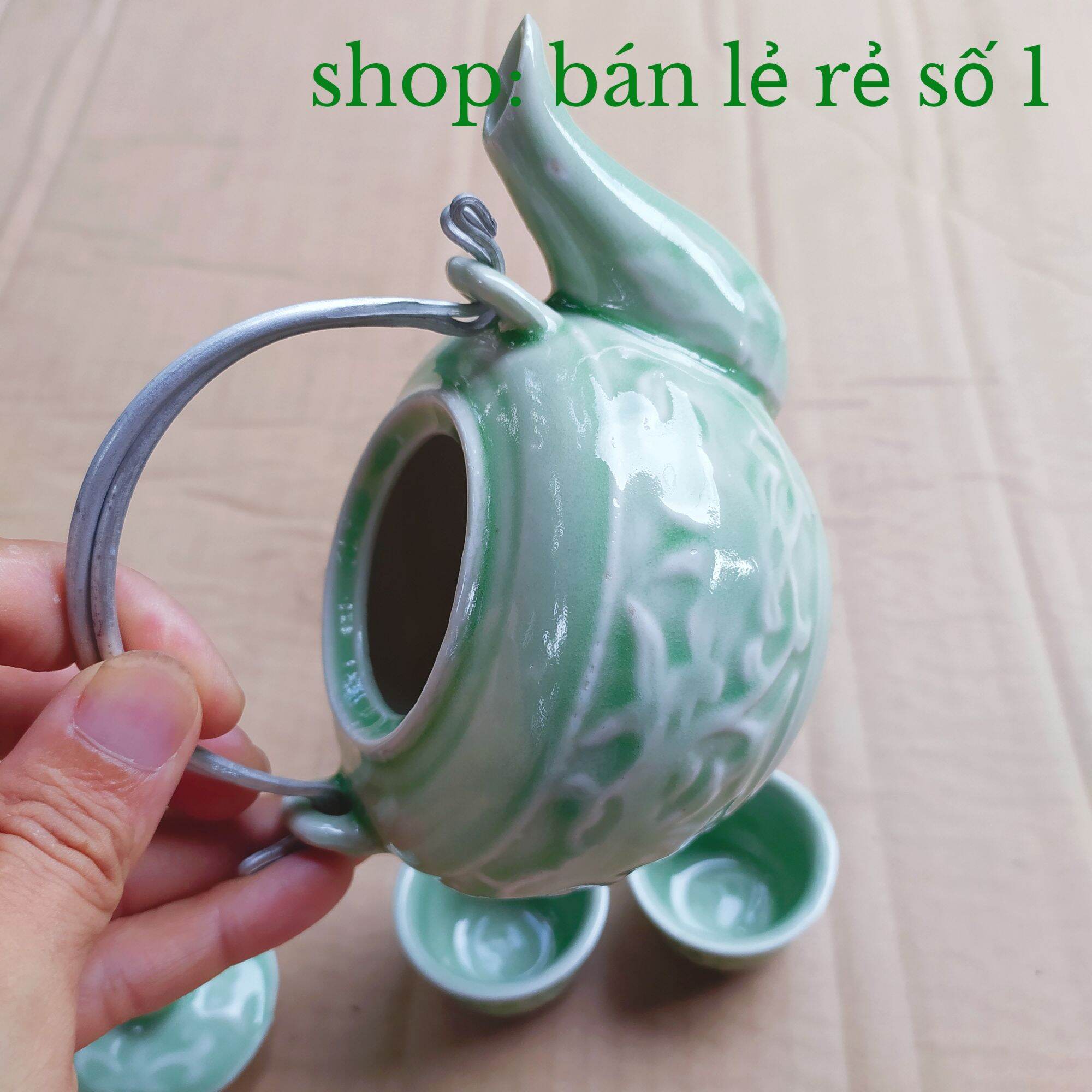 Ấm trà và chén trà gốm sứ bát tràng cao cấp Việt Nam