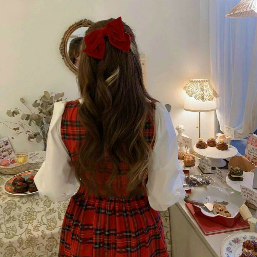 Đầm tiểu thư cổ bẻ caro đỏ xinh xắn