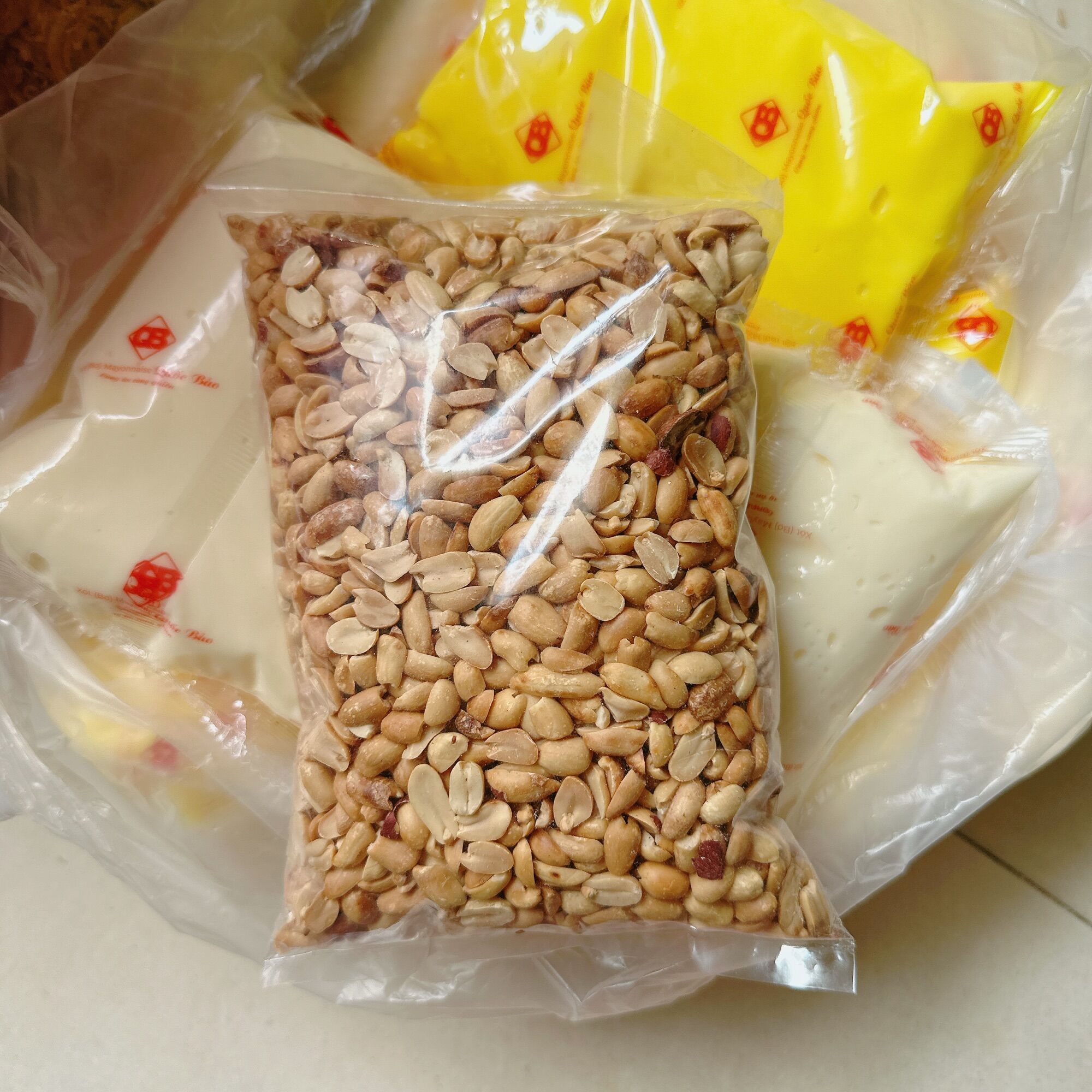 Đậu phộng rang - 1 bịch 500gram - HCM