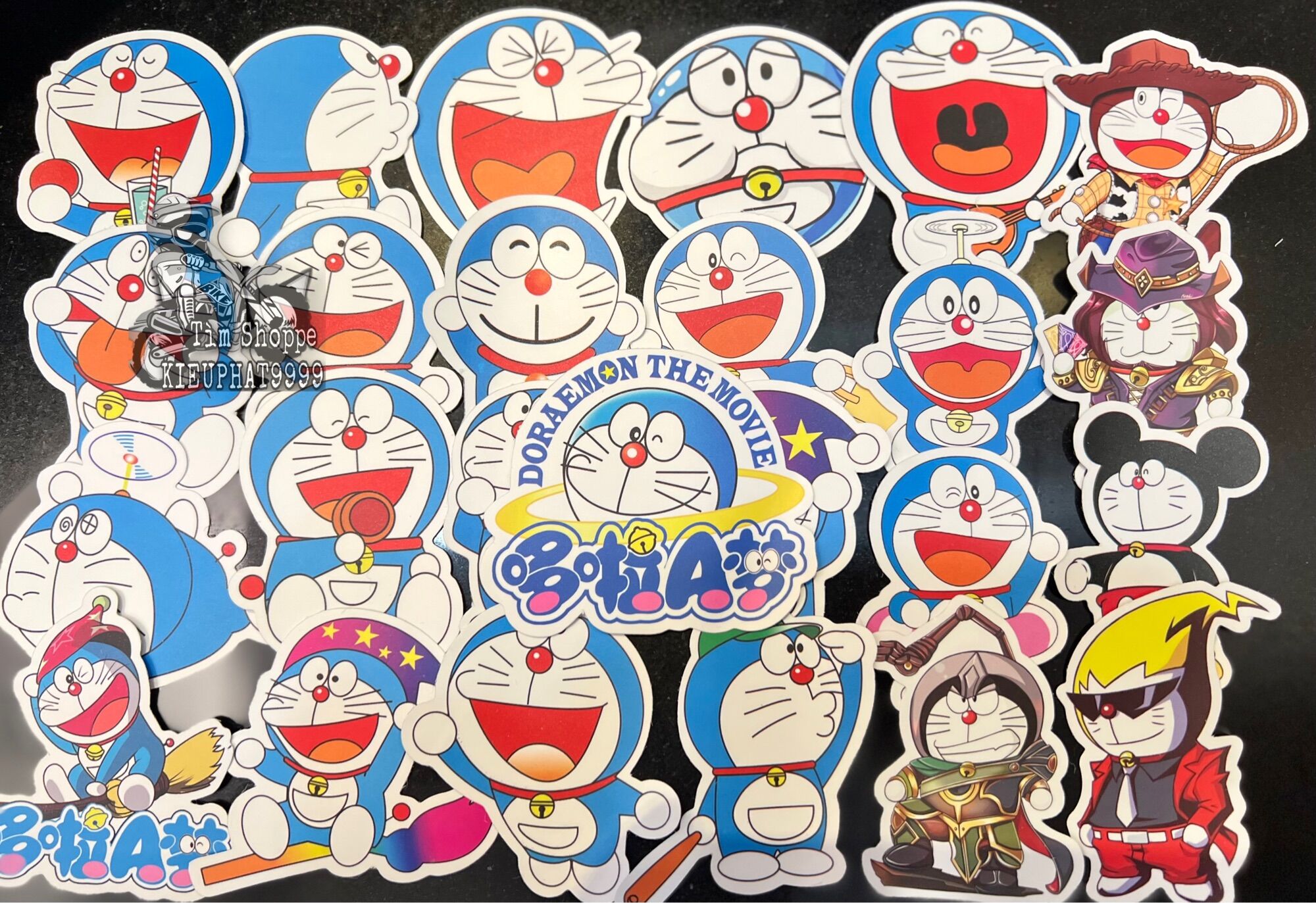 Hình Dán Sticker Hoạt Hình ( 2 Miếng Chọn Mẫu)