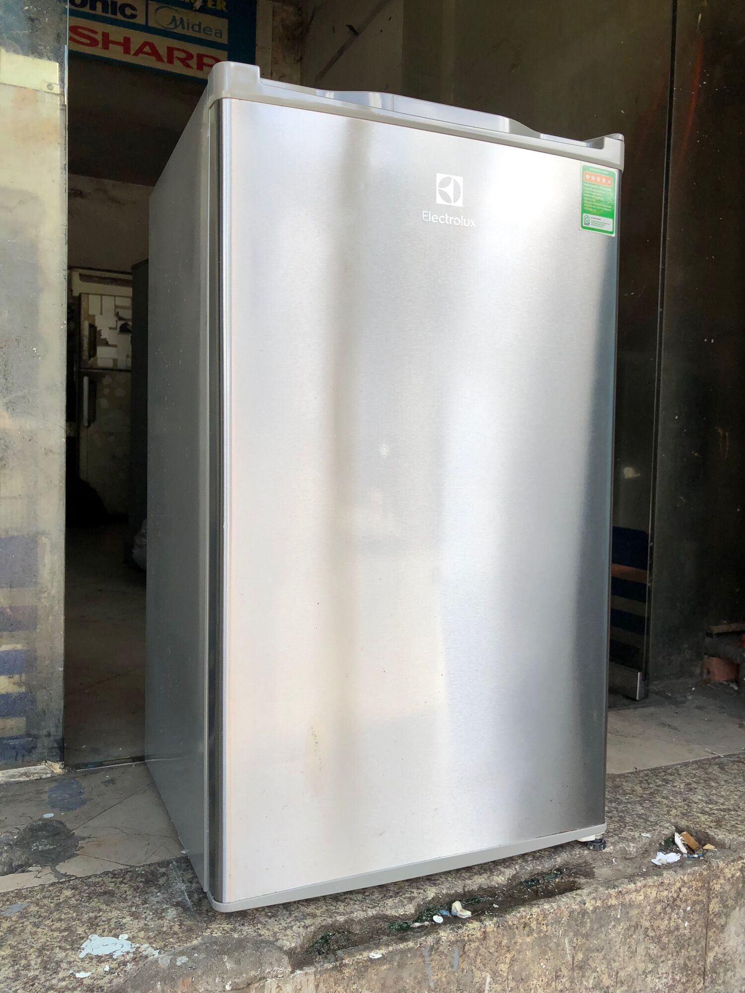 Tủ lạnh Mini electrolux 92 lít