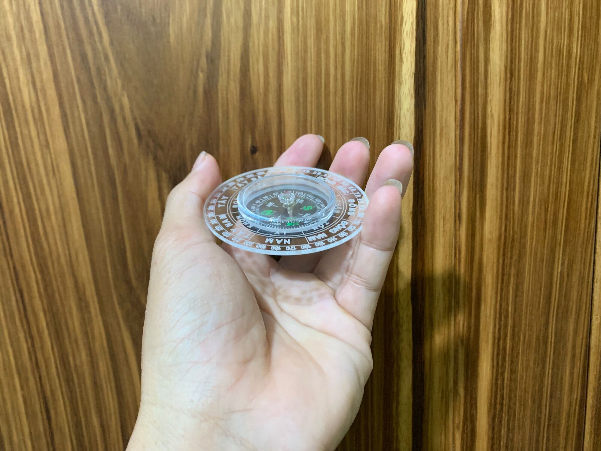La bàn phong thủy MINI Cầm tay nhỏ gọn.
