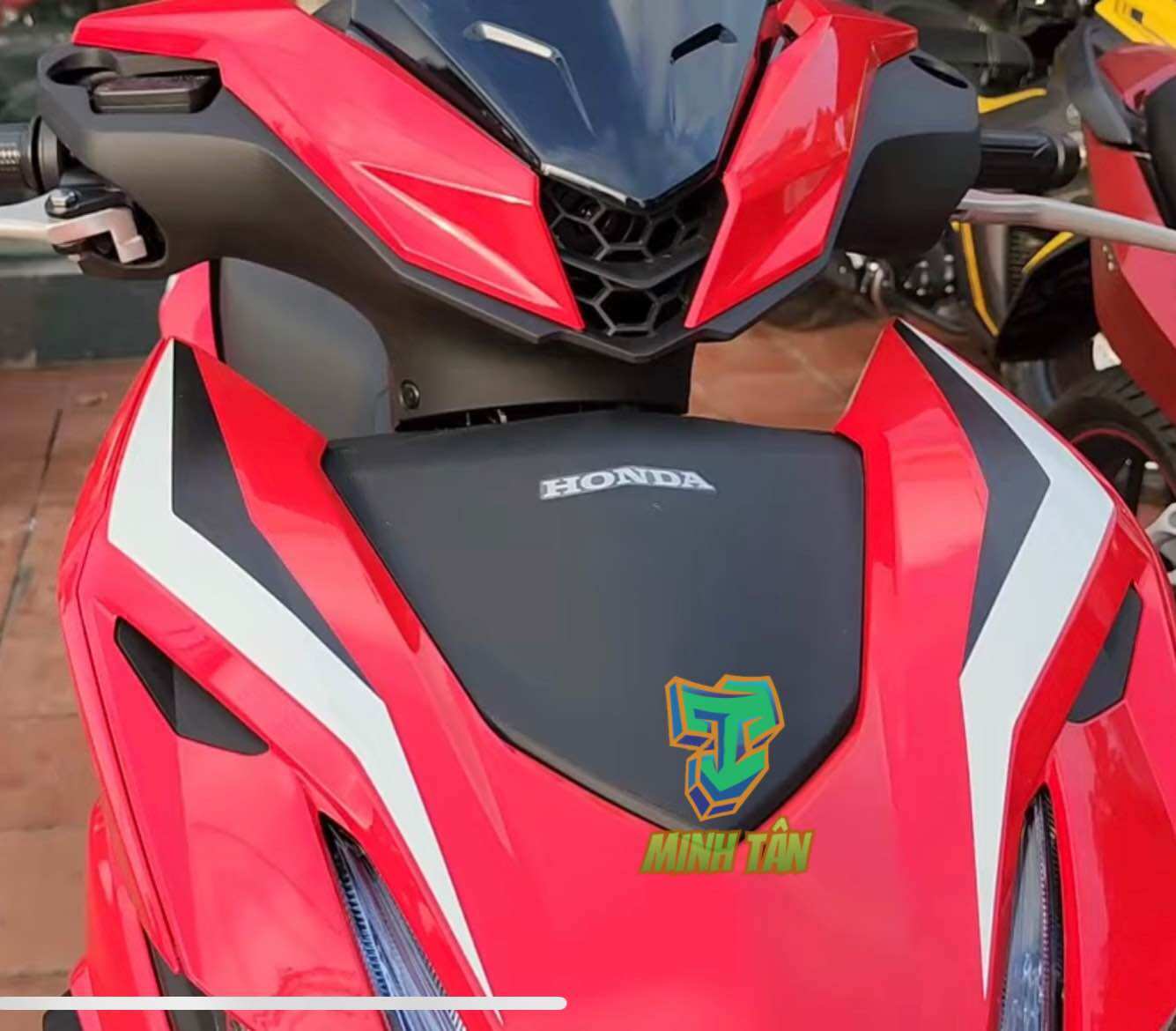Tem zin honda dán đuôi dè sau xe máy.