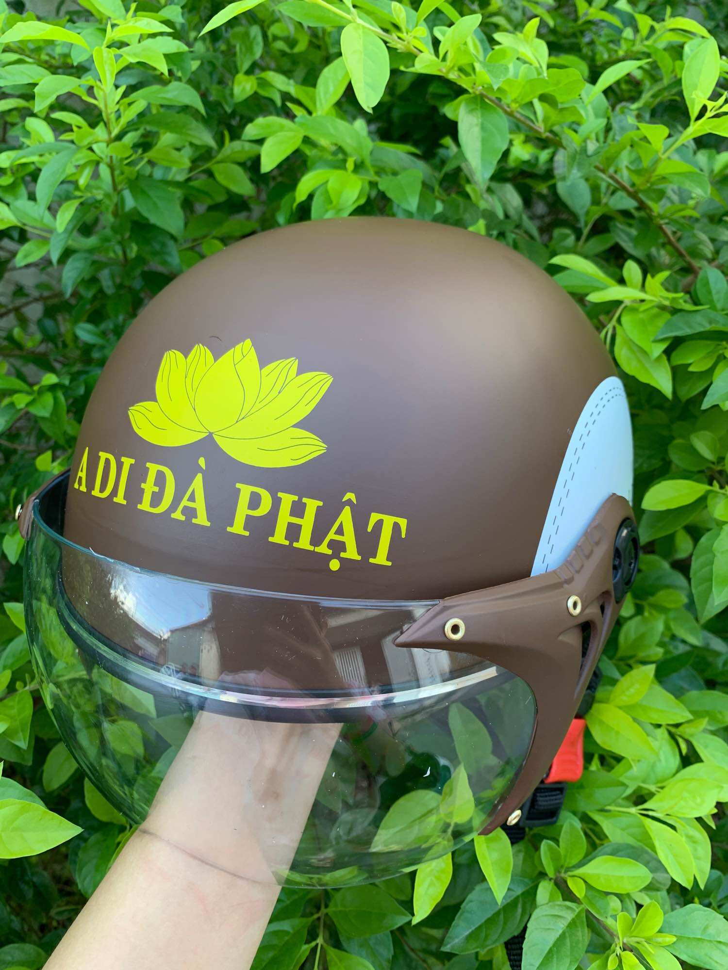 Mũ bảo hiểm a di đà phật bình an