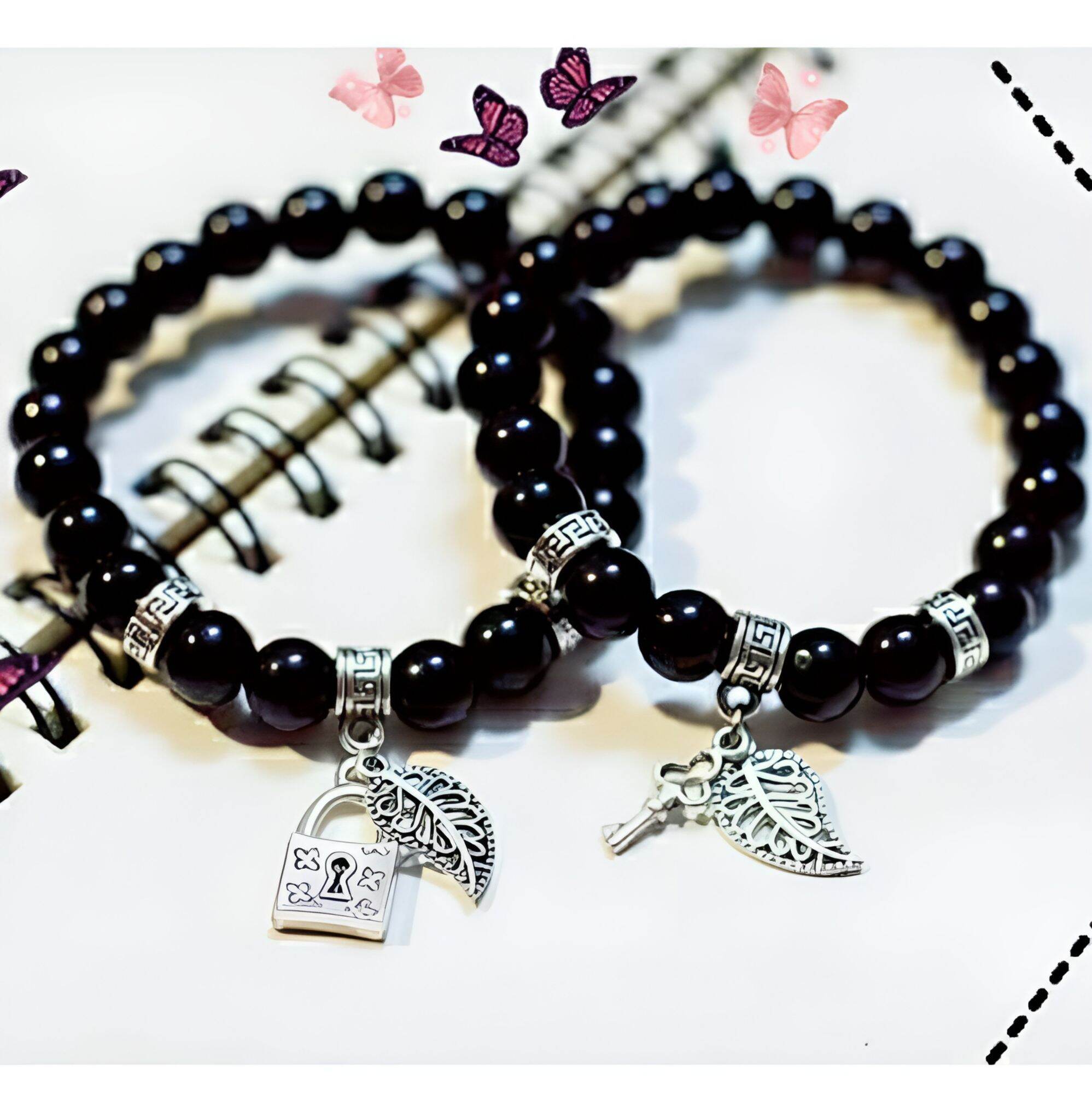 Bộ 2 vòng tay chuỗi hạt charm chiếc lá và khoá tình yêu cho nam và nữ