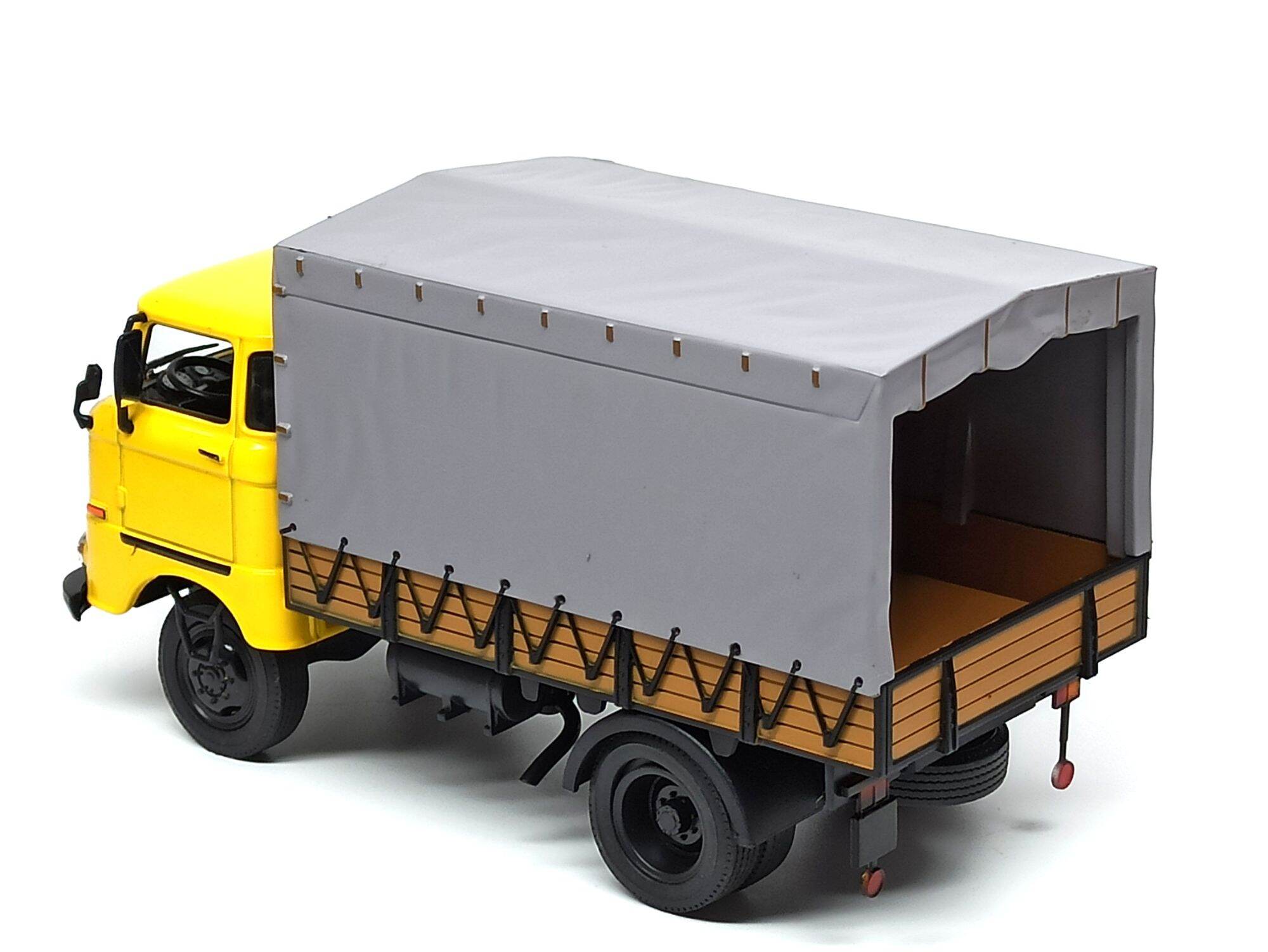 Mô hình xe IFA W50L Tỷ lệ 1/43