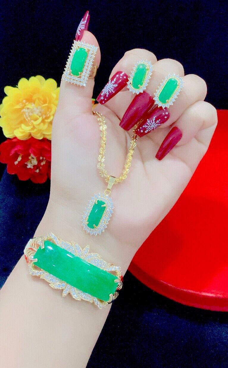 Bộ trang sức cao cấp 5 món dát vàng 18k đính đá xanh cực đẹp
