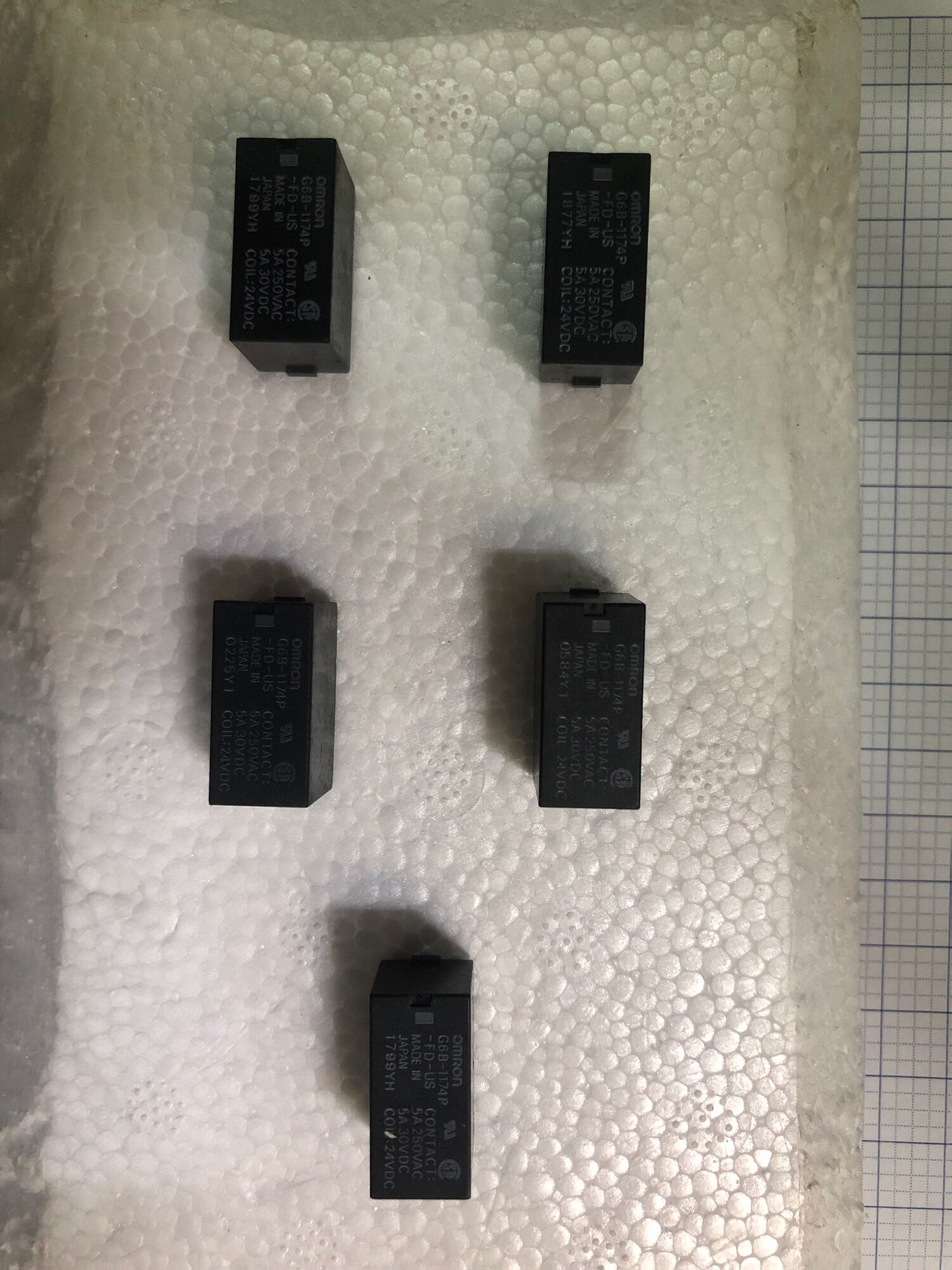 Relay / rơ le / g6b-1174p / 24vdc / 5a / 4 chân