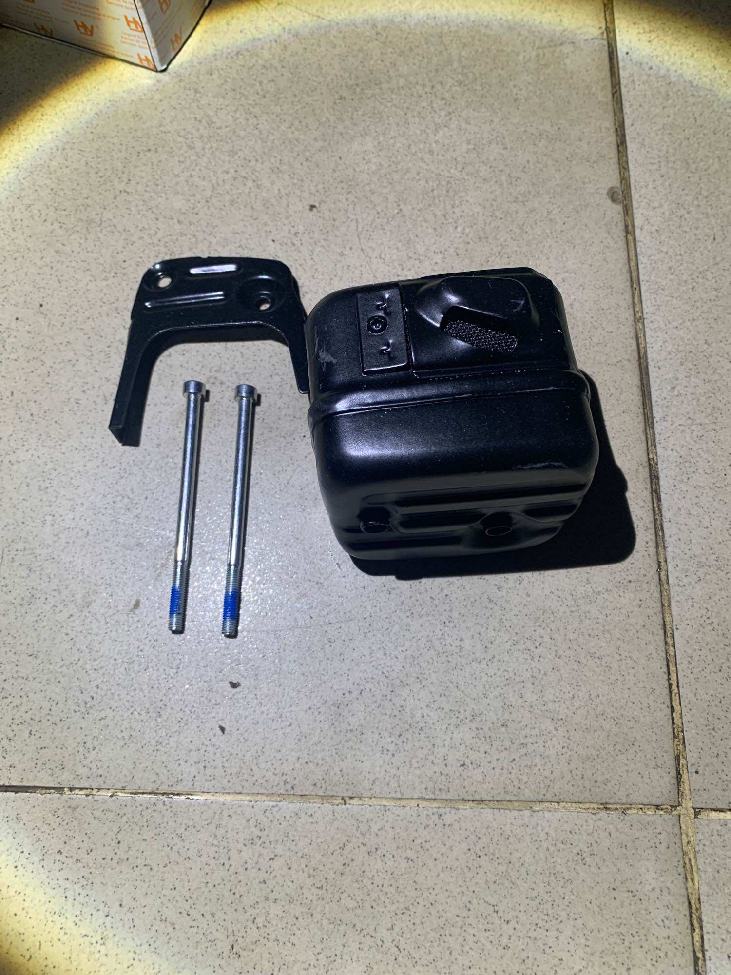 Bô lửa máy cưa xích Husqvarna 353