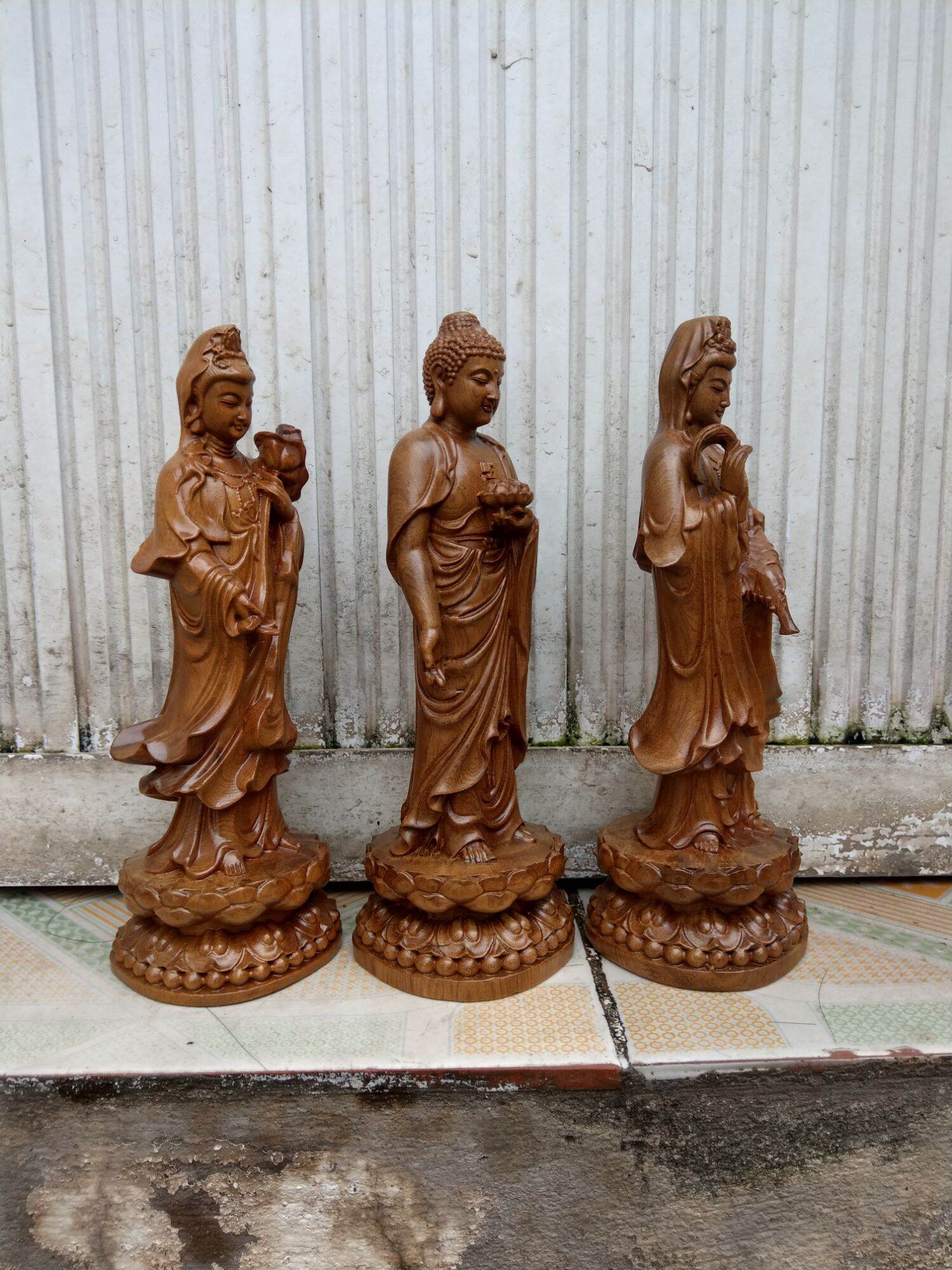 Tam Thánh Đứng Gỗ Bách Xanh Cao 20cm
