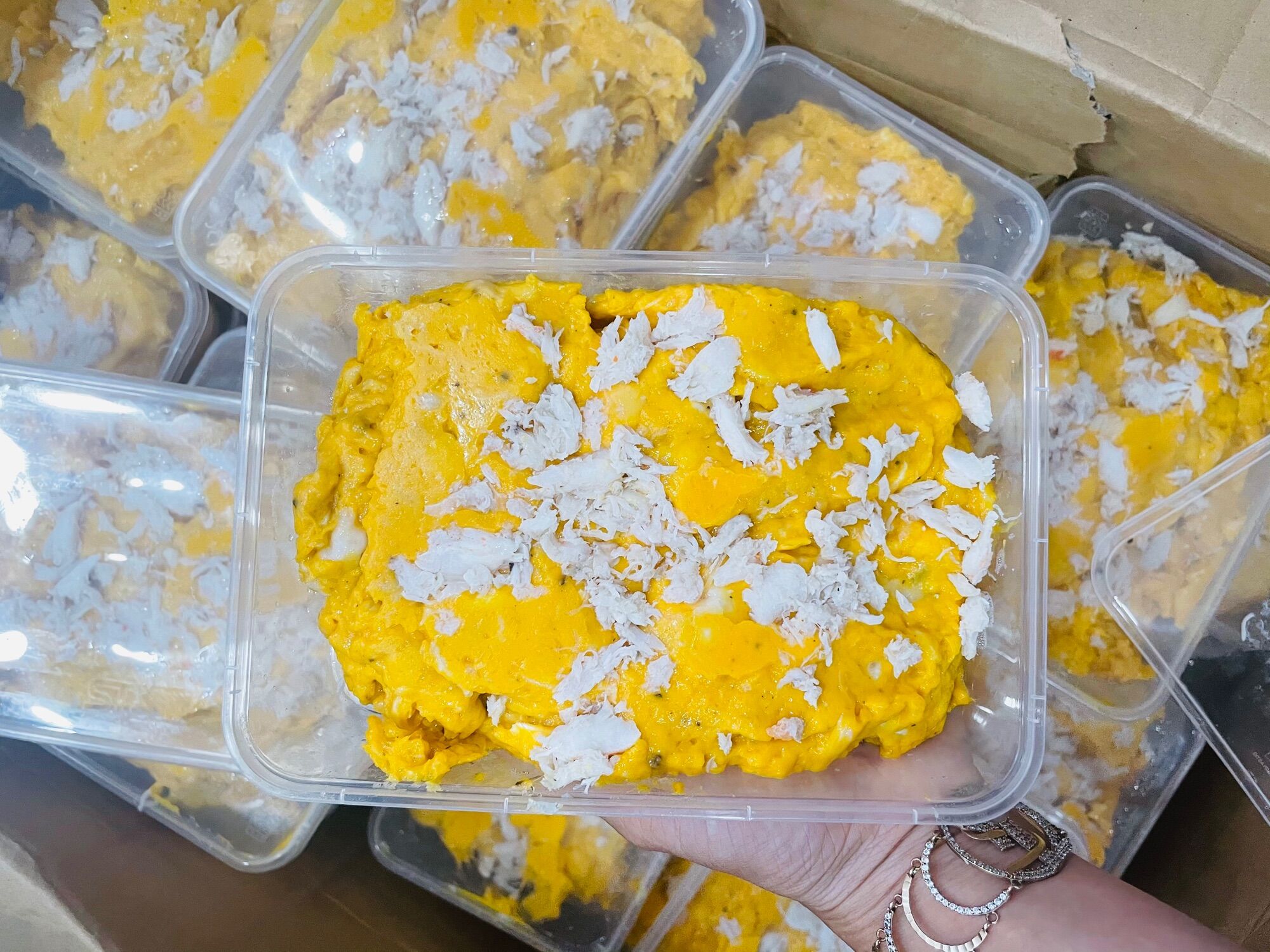 [GIAO NHANH 2H HCM] Giá Sỉ 1Kg Chả Cua Huế