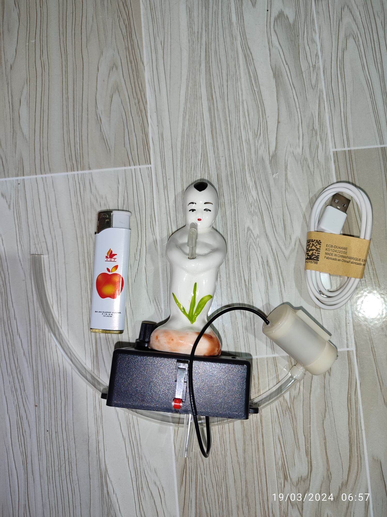 máy rót r,ượu chú tiểu tự động