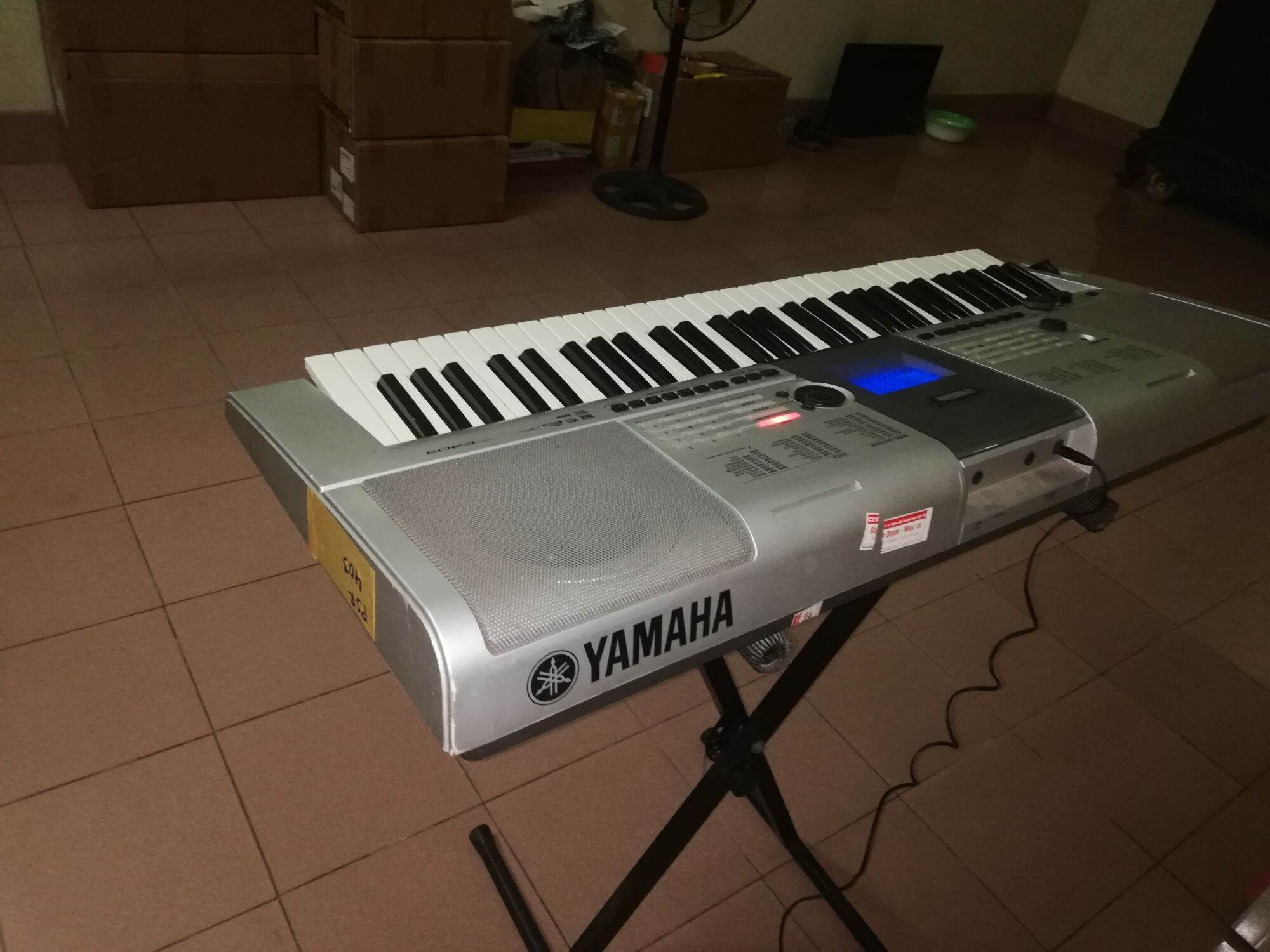 Đàn Organ Yamaha PSR e403