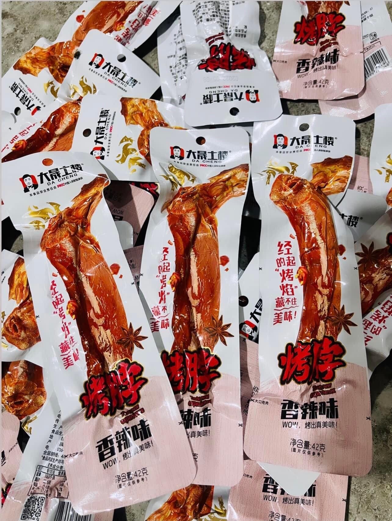 Cổ vịt cay Dechang 9k/ cái