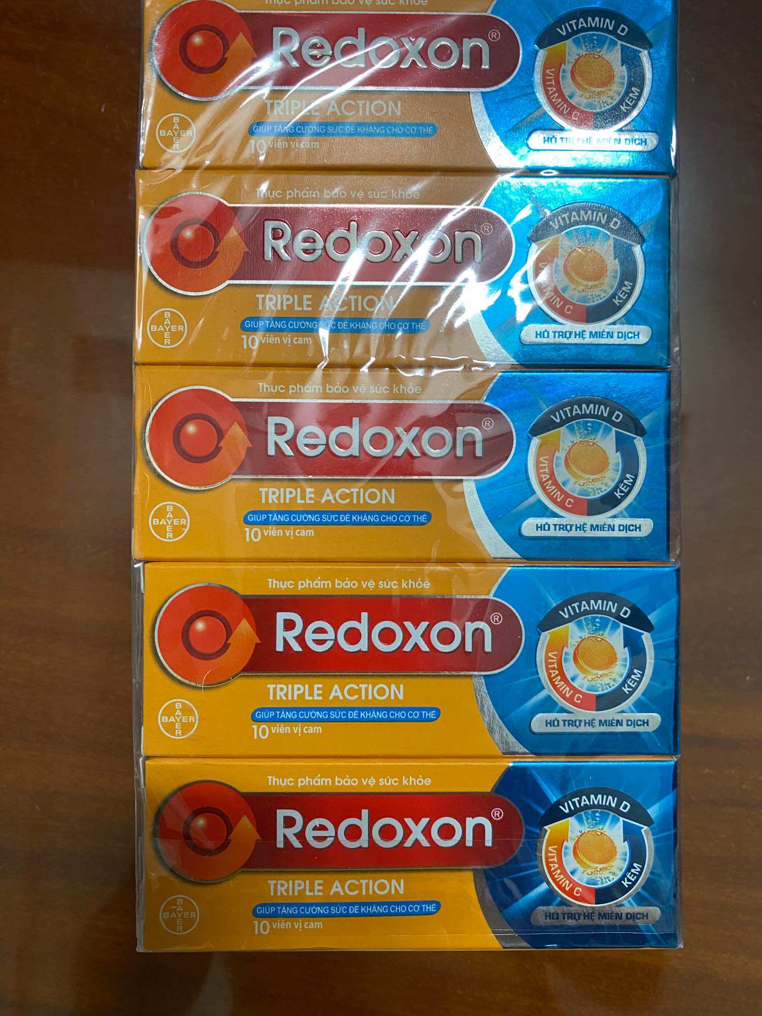 Viên sủi Redoxon Triple Action bổ sung Vitamin C, D, và Kẽm hộp 10 viên (date 12/05/2025)