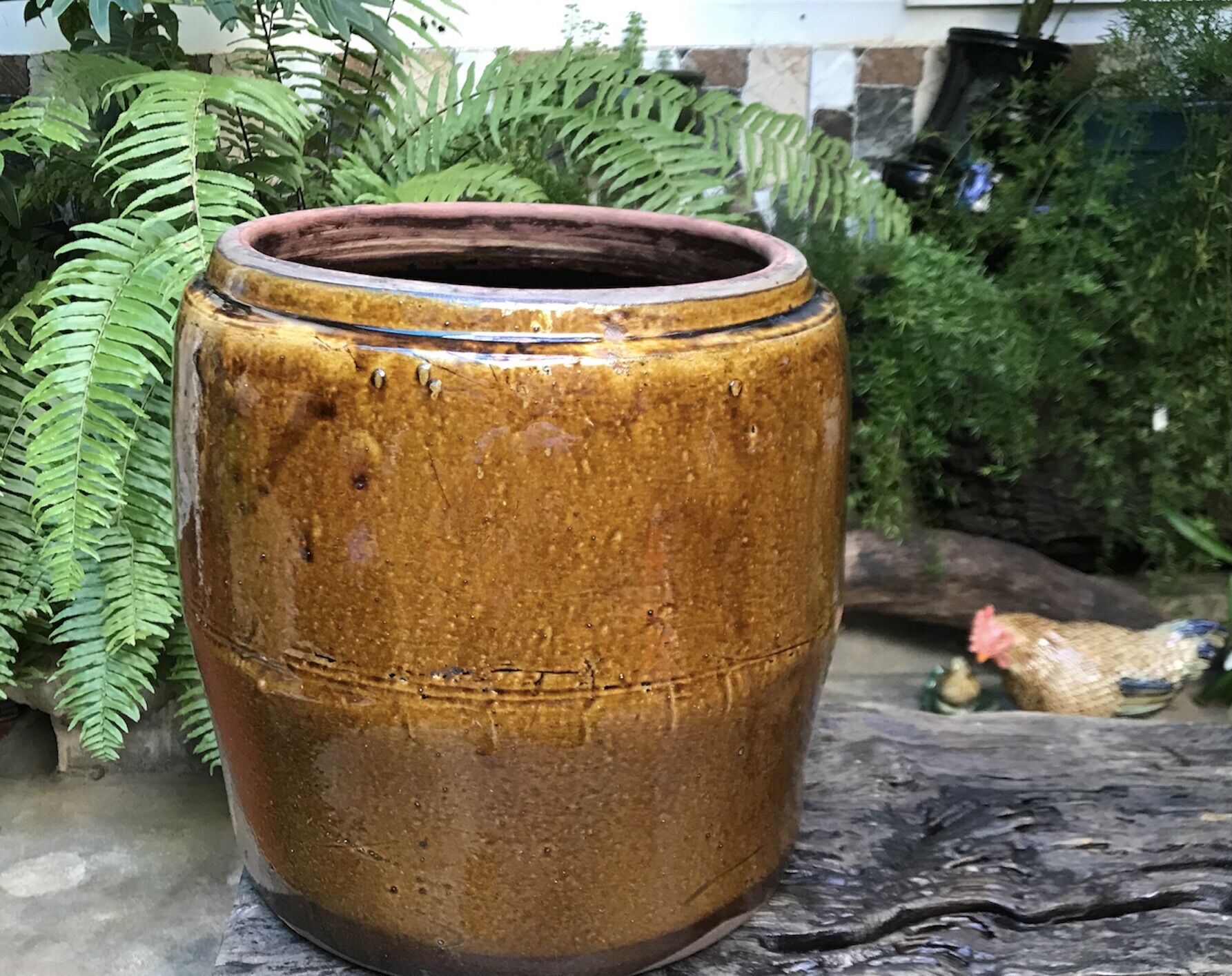 Thạp, lu đựng gạo, muối dưa, trồng hoa sen