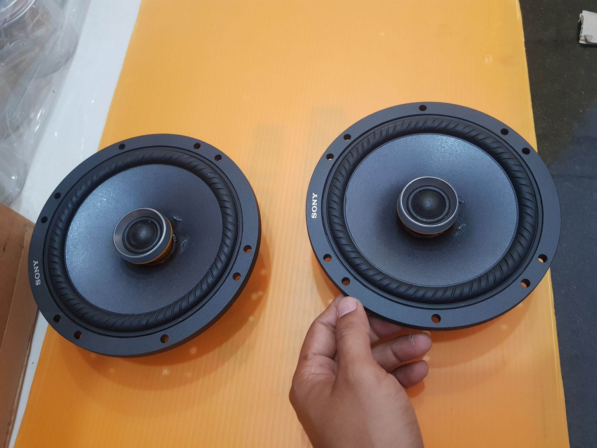 loa cánh xe hơi ô tô SONY  size 16cm ( giá 1 cái )