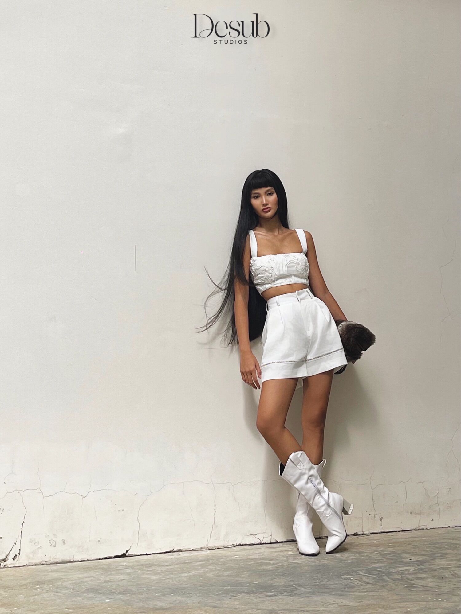 Desub Studios Áo kiểu Artwork Fabric Croptop