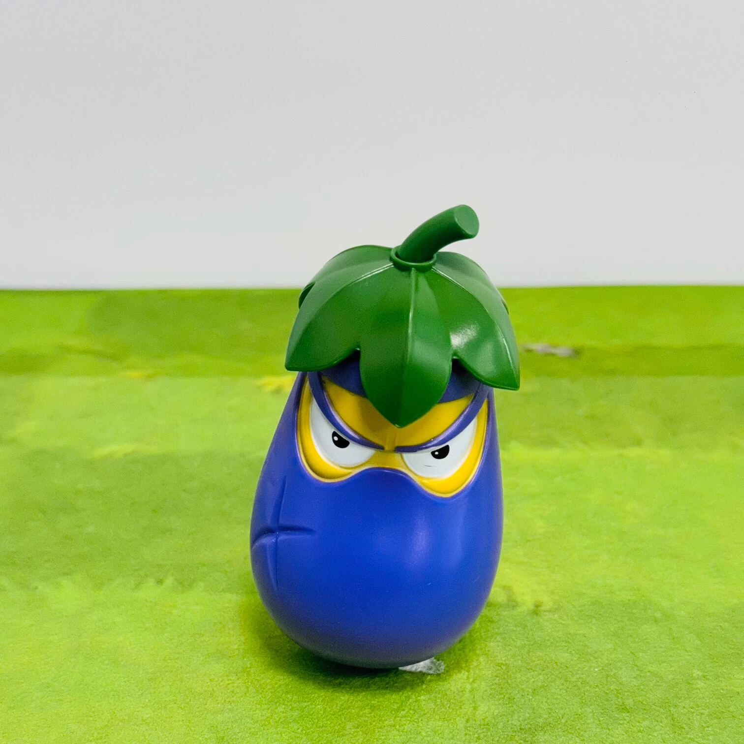 Đồ Chơi Ninja Sáng Đèn Mới Plant Vs Zombie 2 Toy Suger Master Laser Bean Exploding Strawberry Eggpla