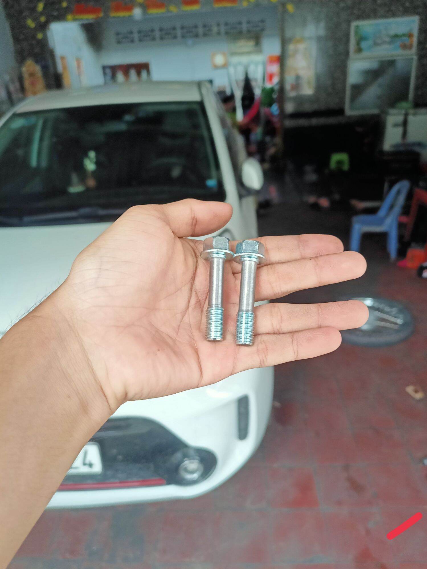 Ốc hạ phuộc cho mọi dòng xe