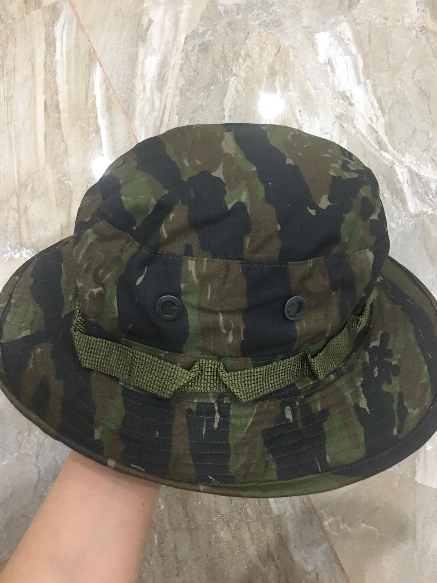 Nón tiger đen usa