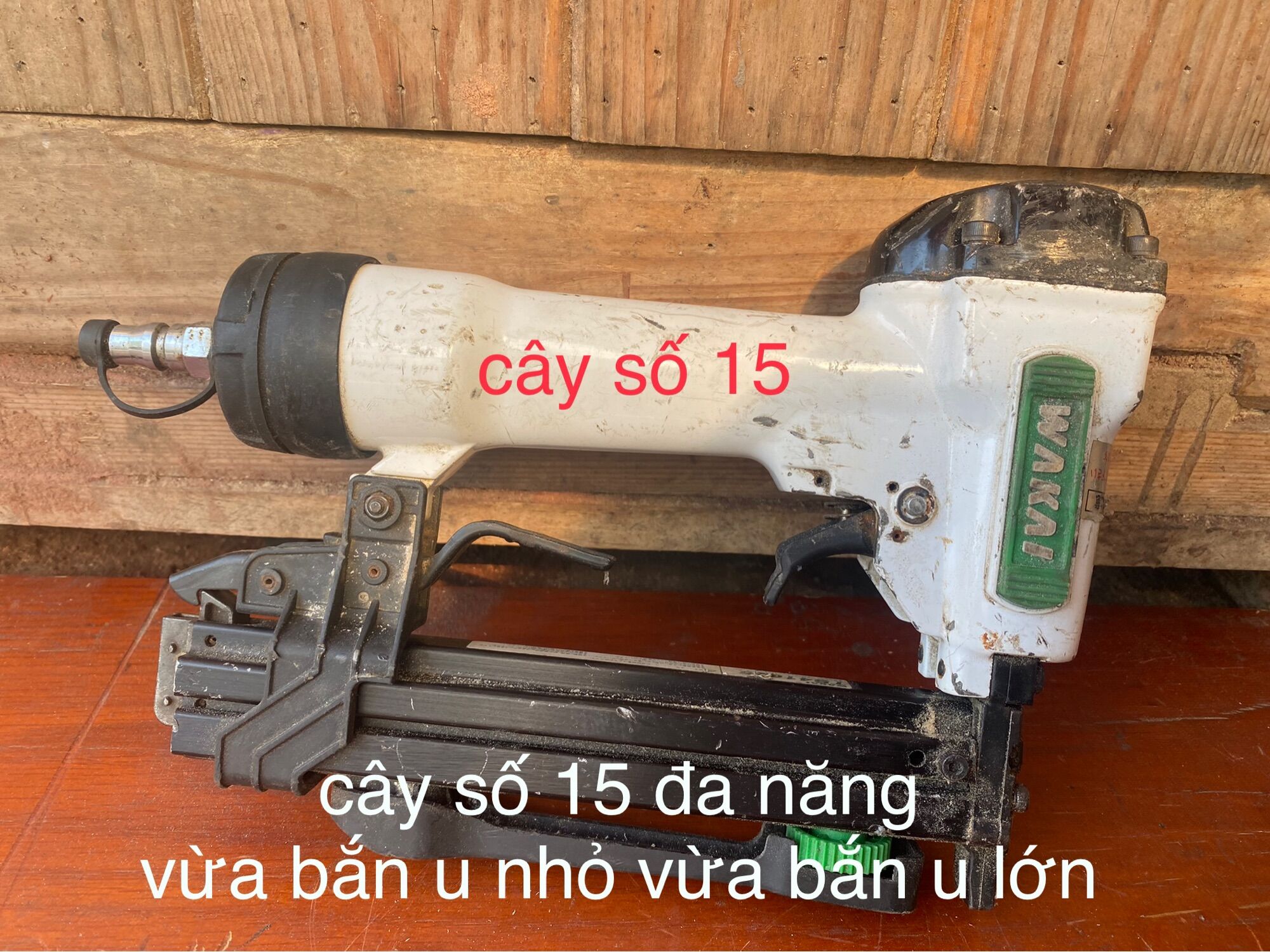 súng bắn đinh U yên xe máy