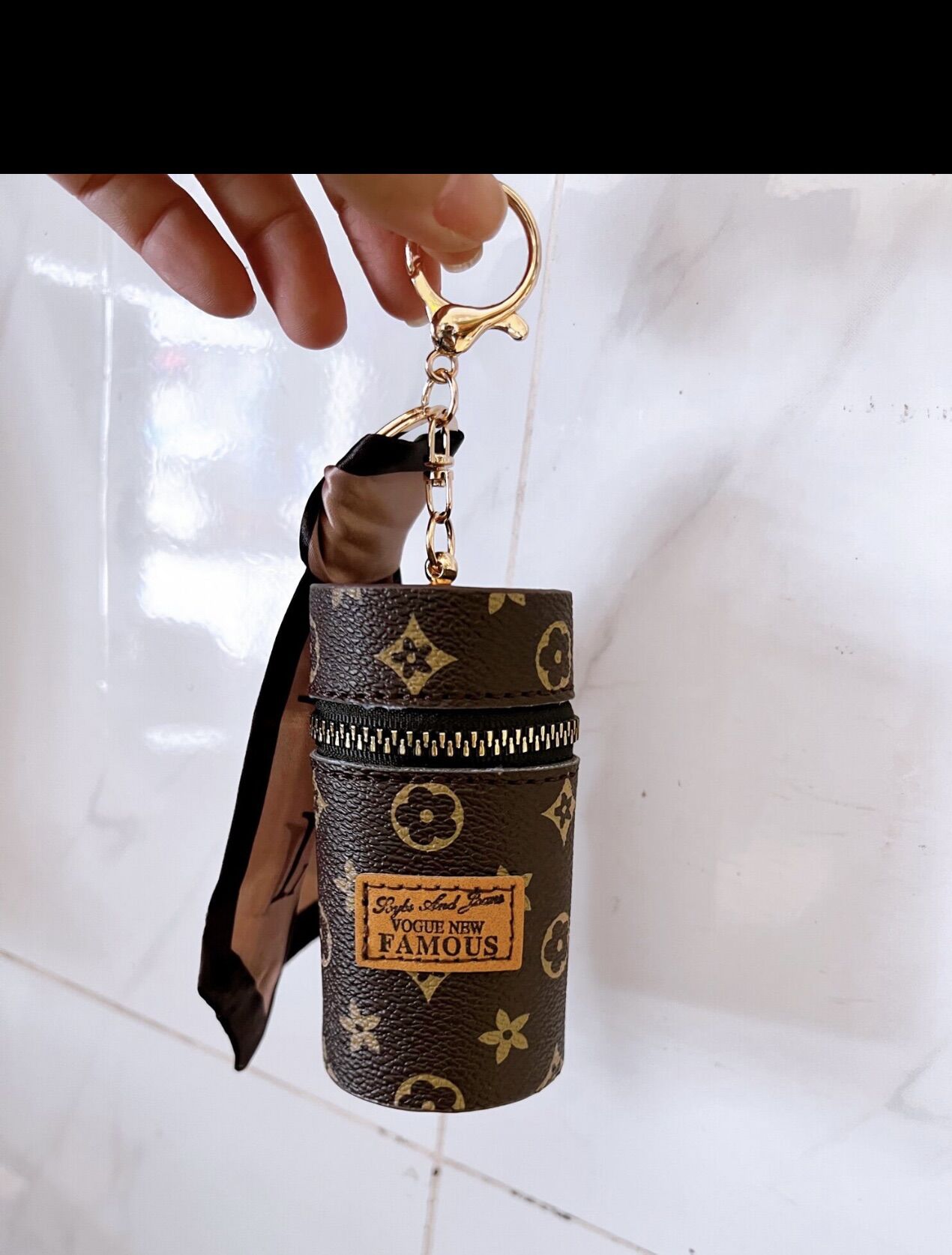 Móc khoá túi LV thời trang (5x9,5cm)