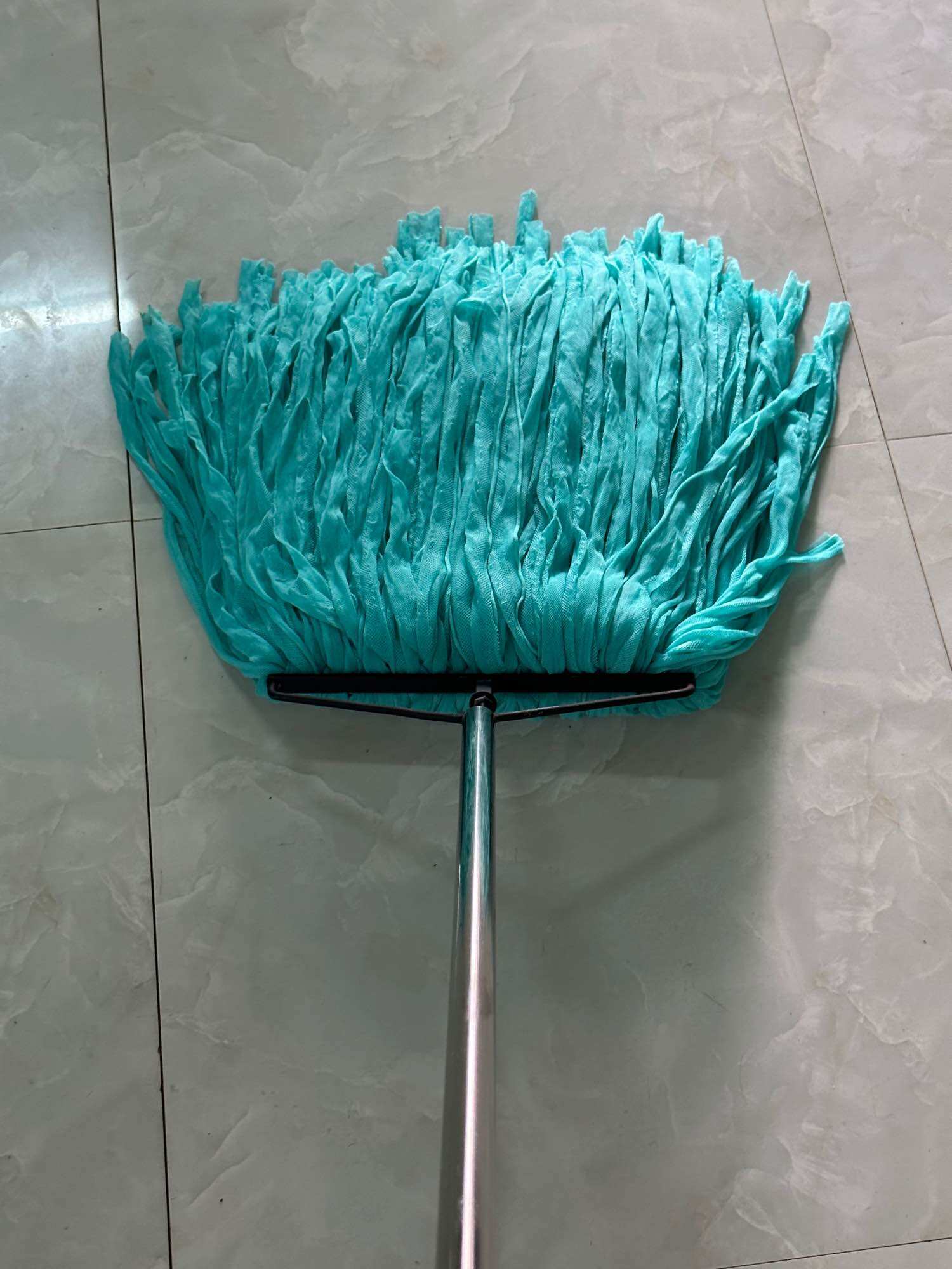 Com bo 2 cây lau nhà vải mùng cán inox chữ A