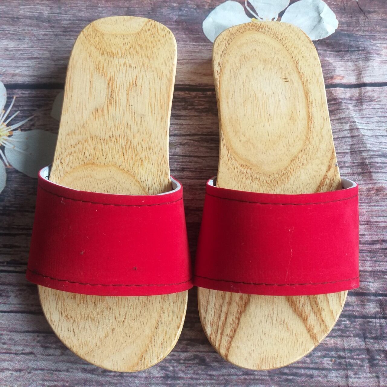 guốc gỗ 2 phân. guốc size nữ. size e bé. guốc gỗ nhật.